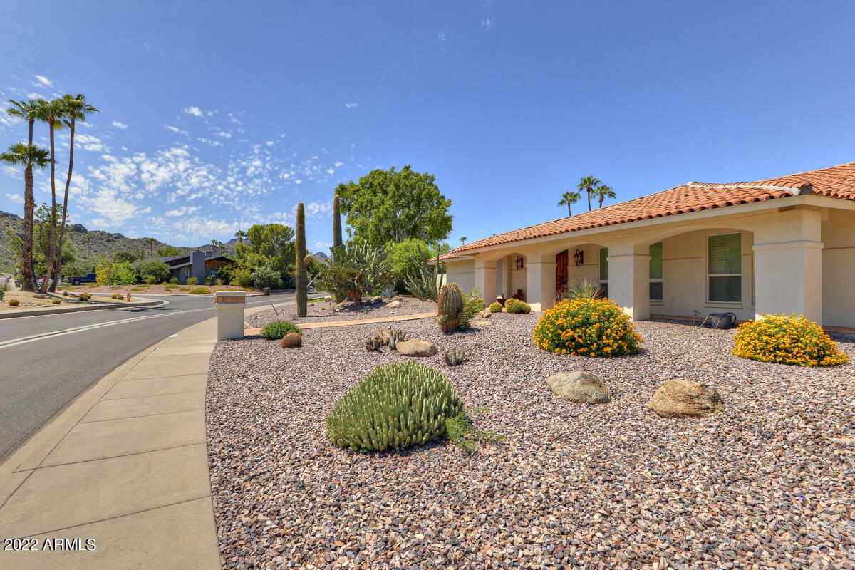 9234 N 33rd Way