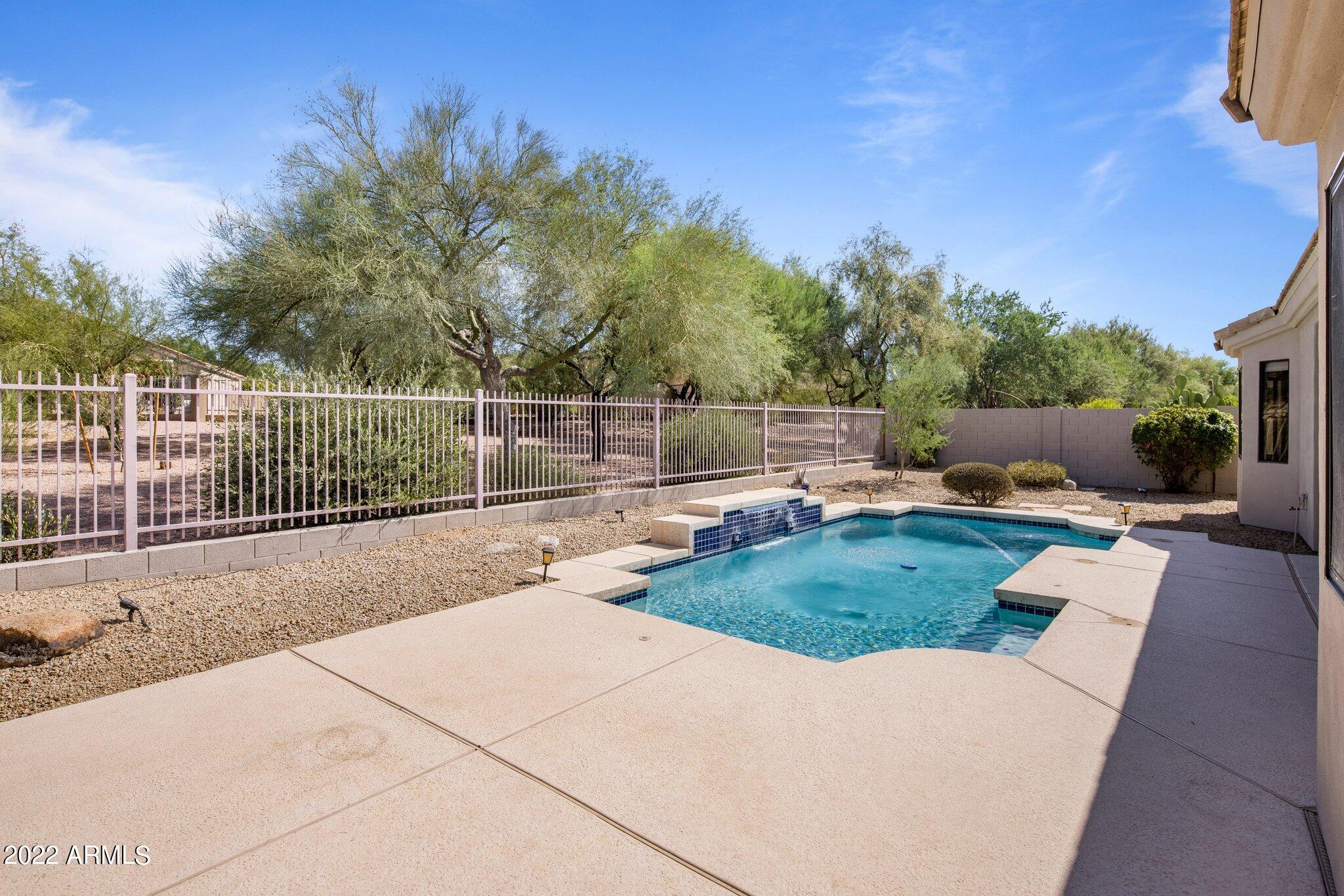 5226 E HERRERA Drive