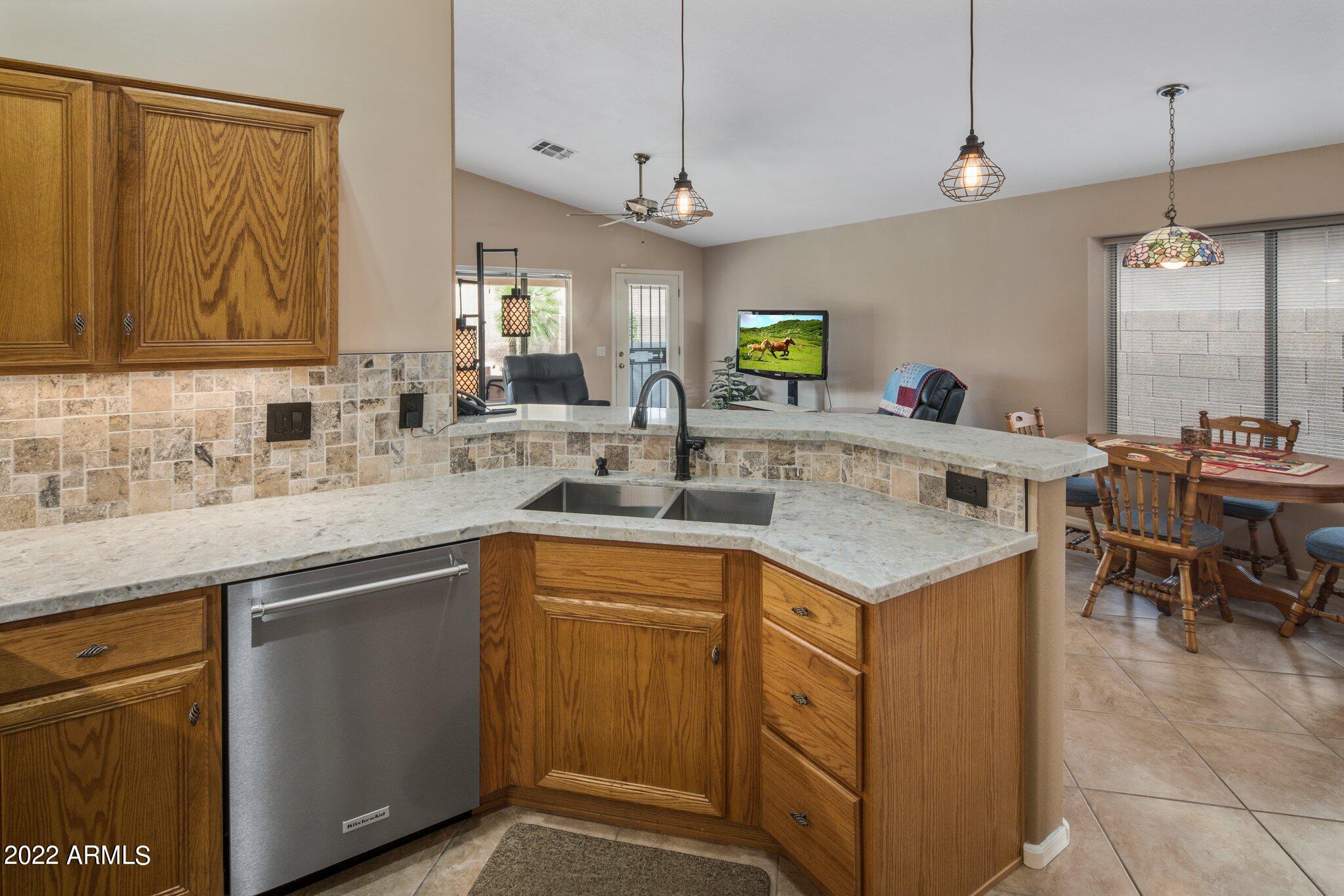 4330 E TETHER Trail
