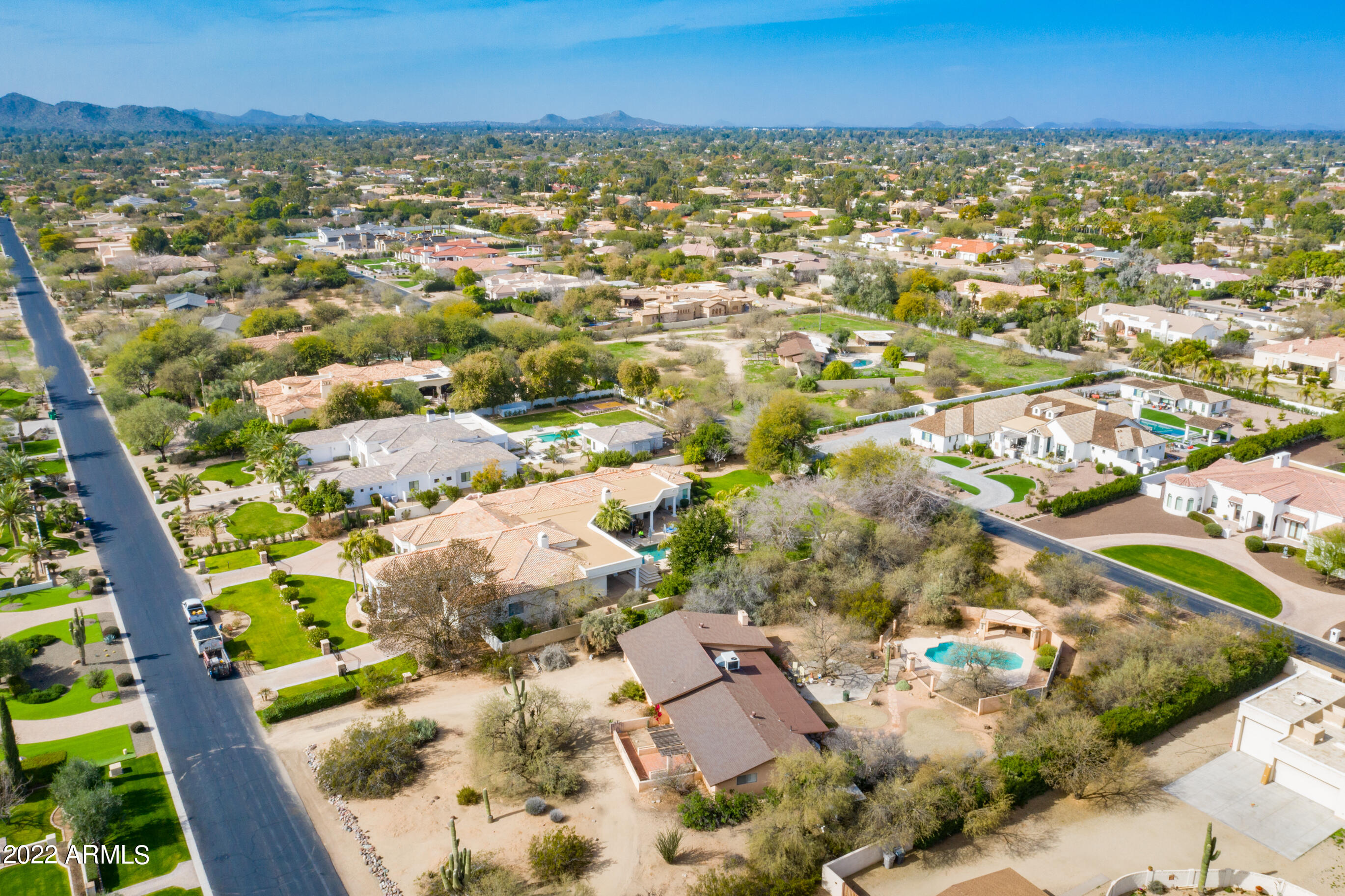 7116 E SUNNYVALE Road