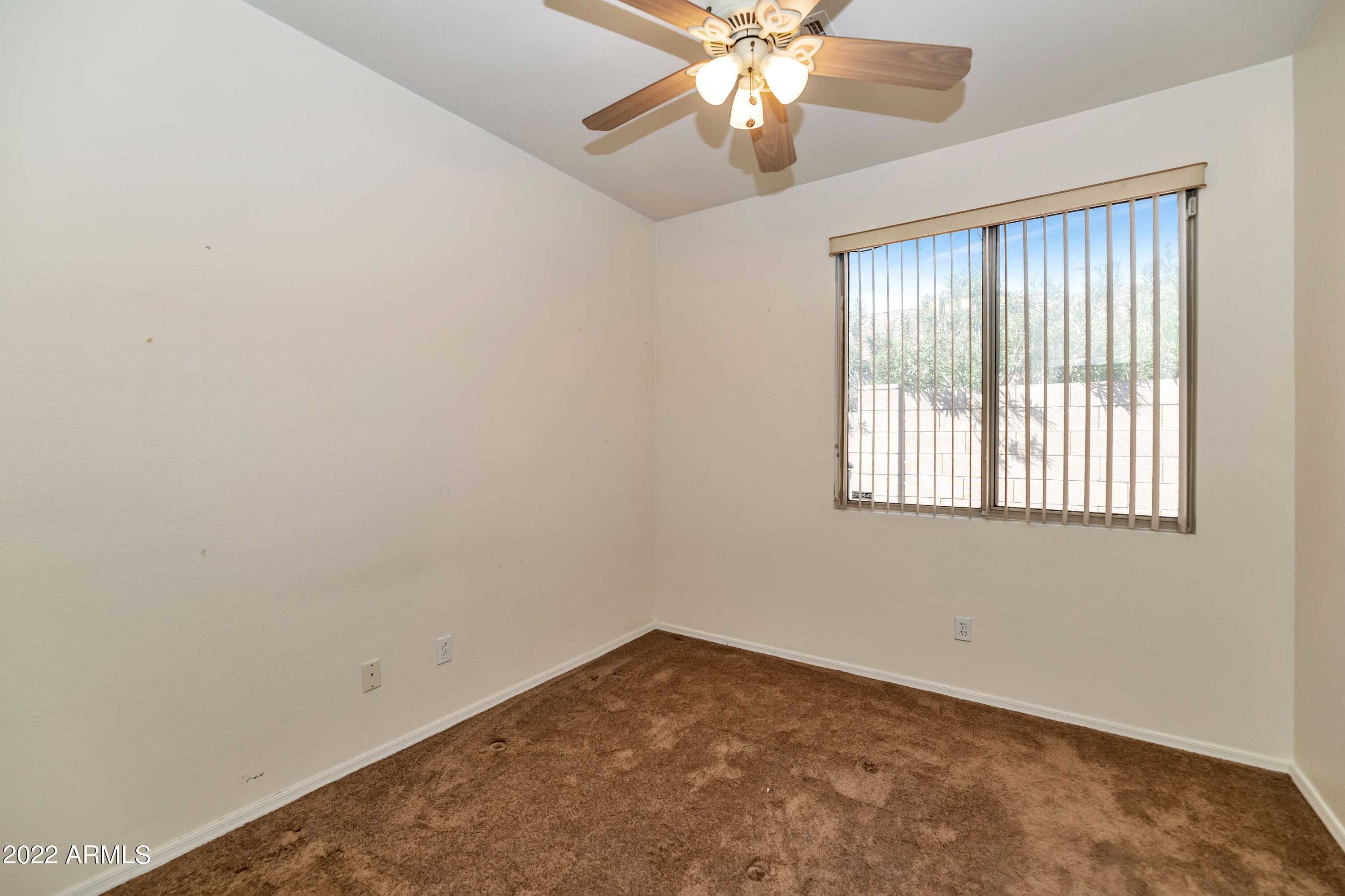 2810 E CARLA VISTA Drive