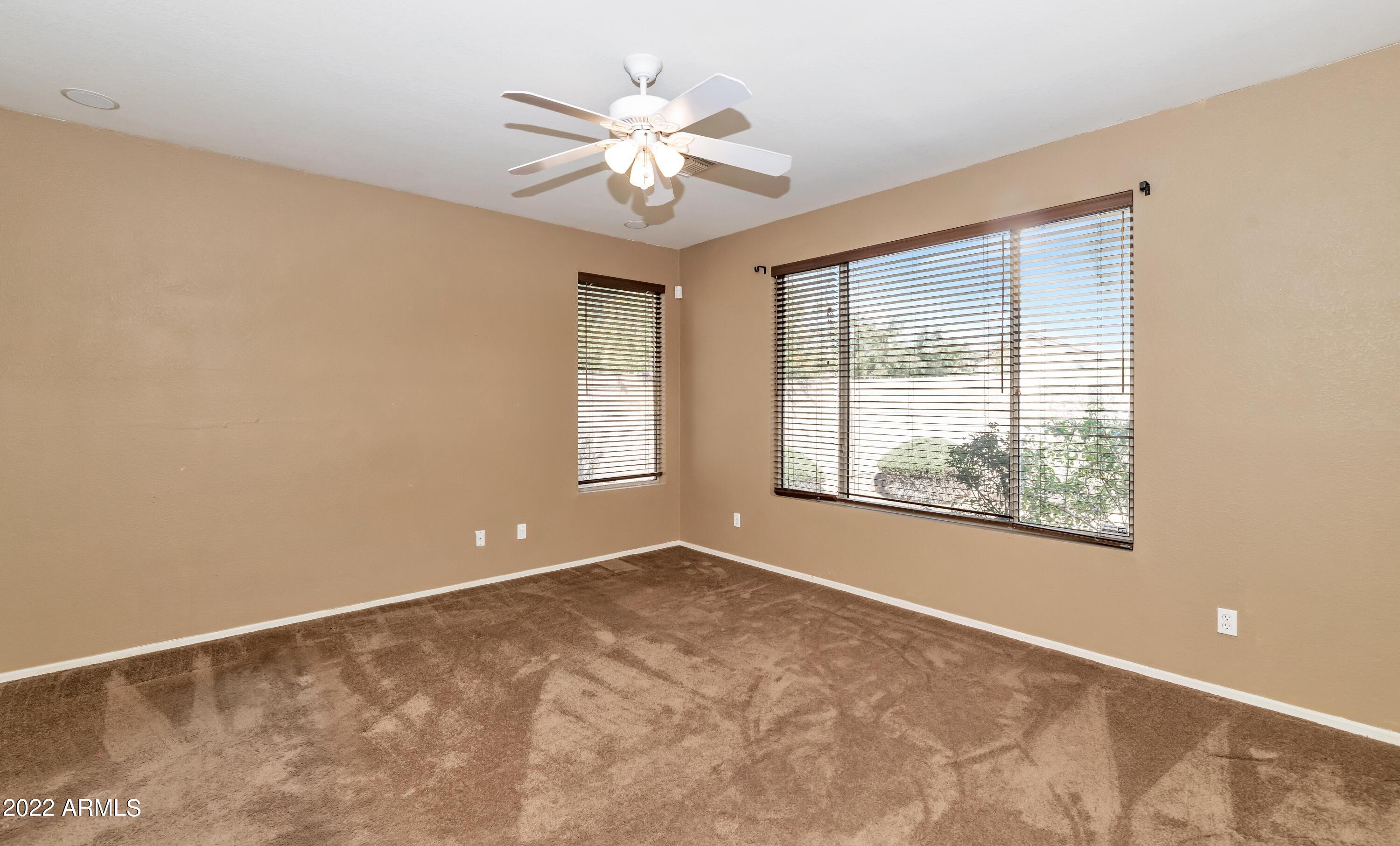 2810 E CARLA VISTA Drive