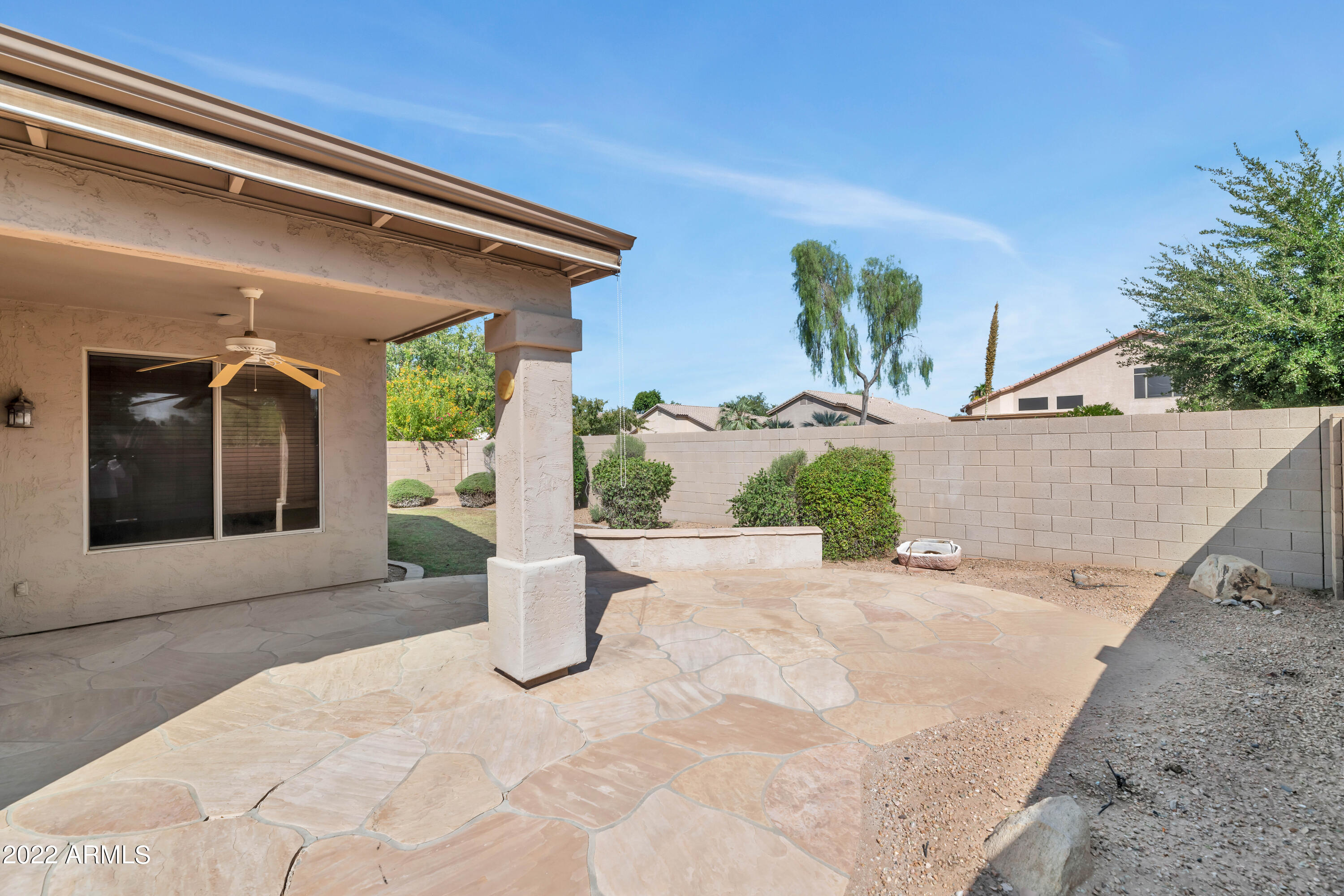 2810 E CARLA VISTA Drive