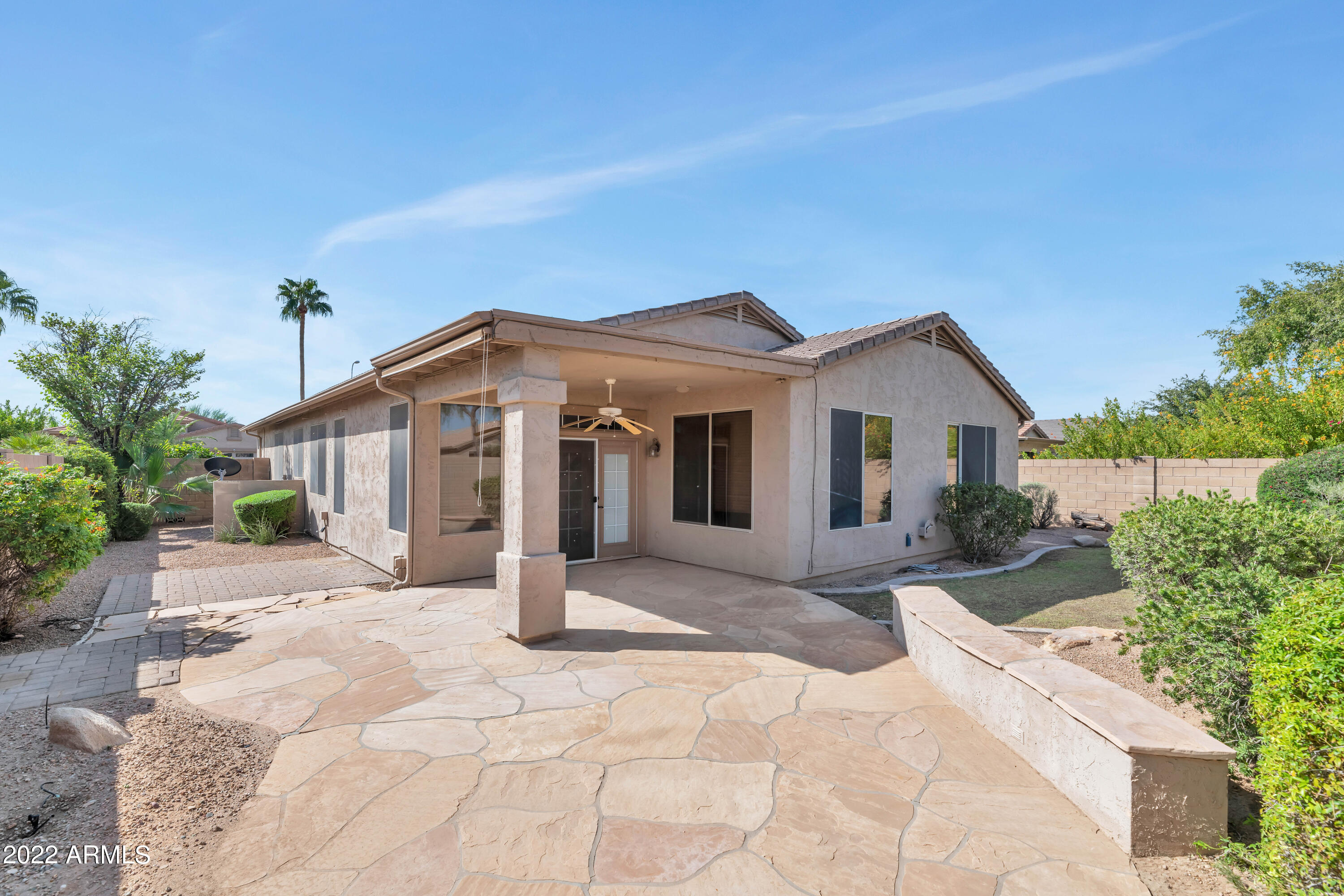 2810 E CARLA VISTA Drive