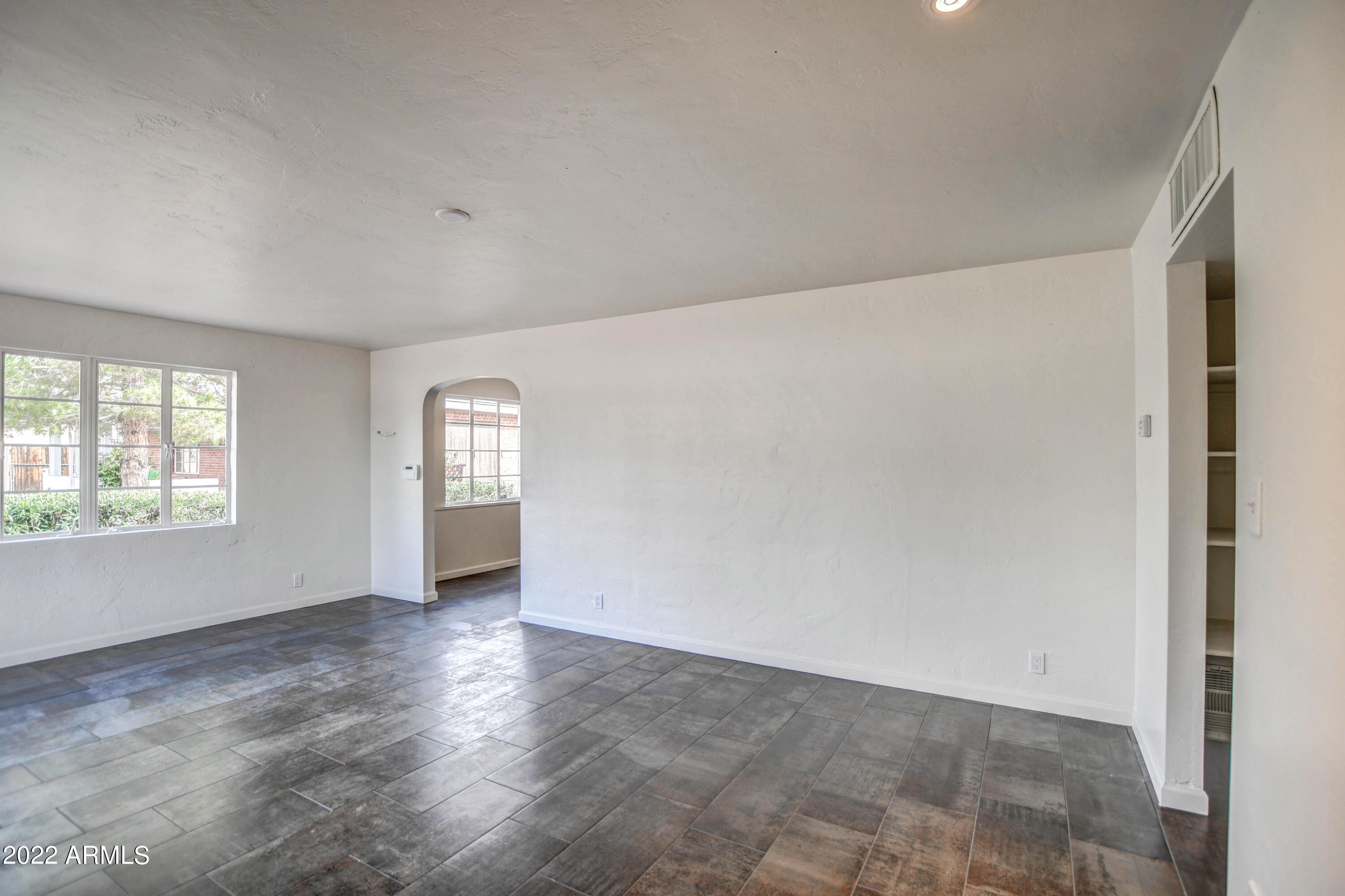 1401 E OSBORN Road