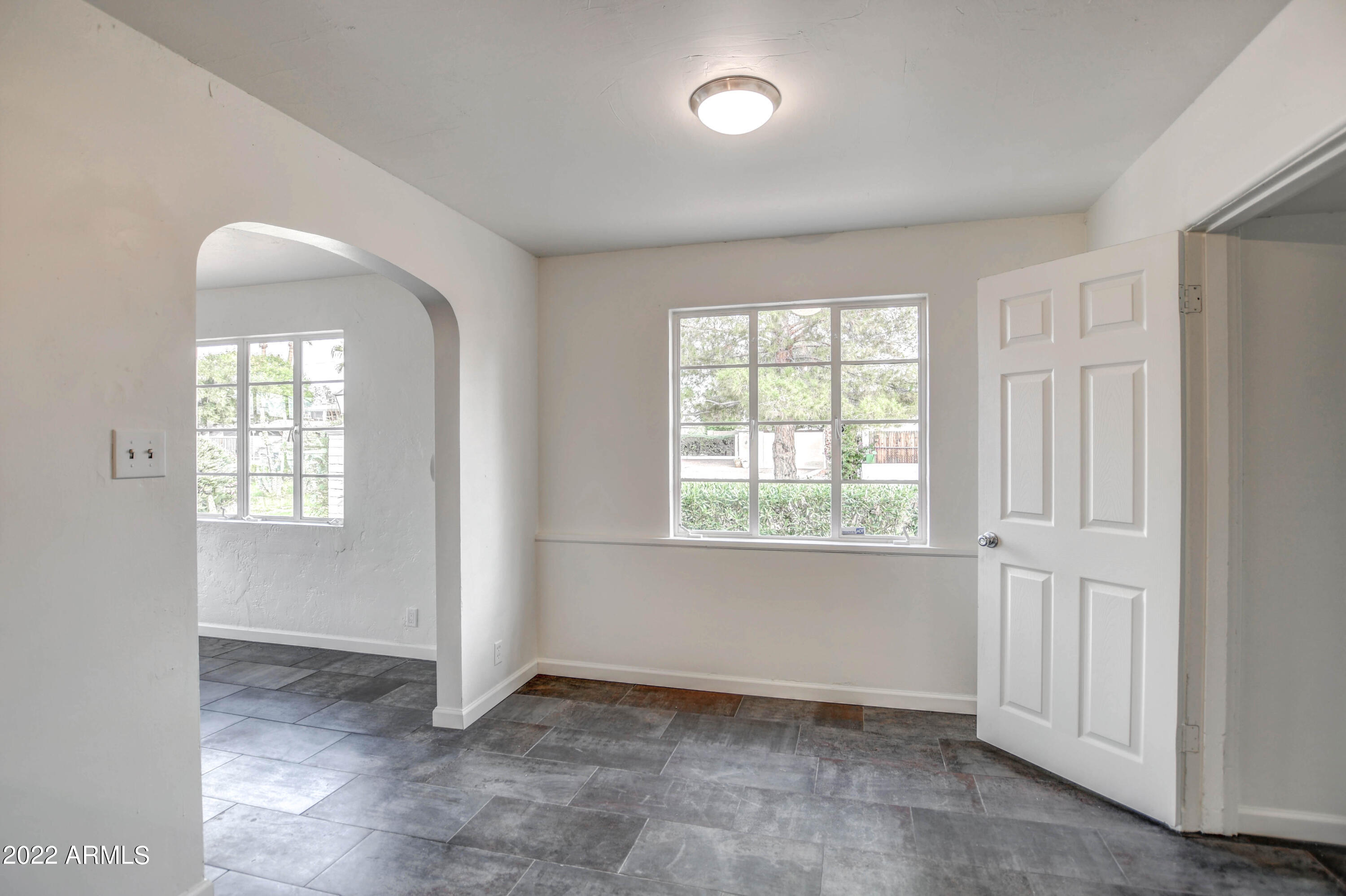 1401 E OSBORN Road