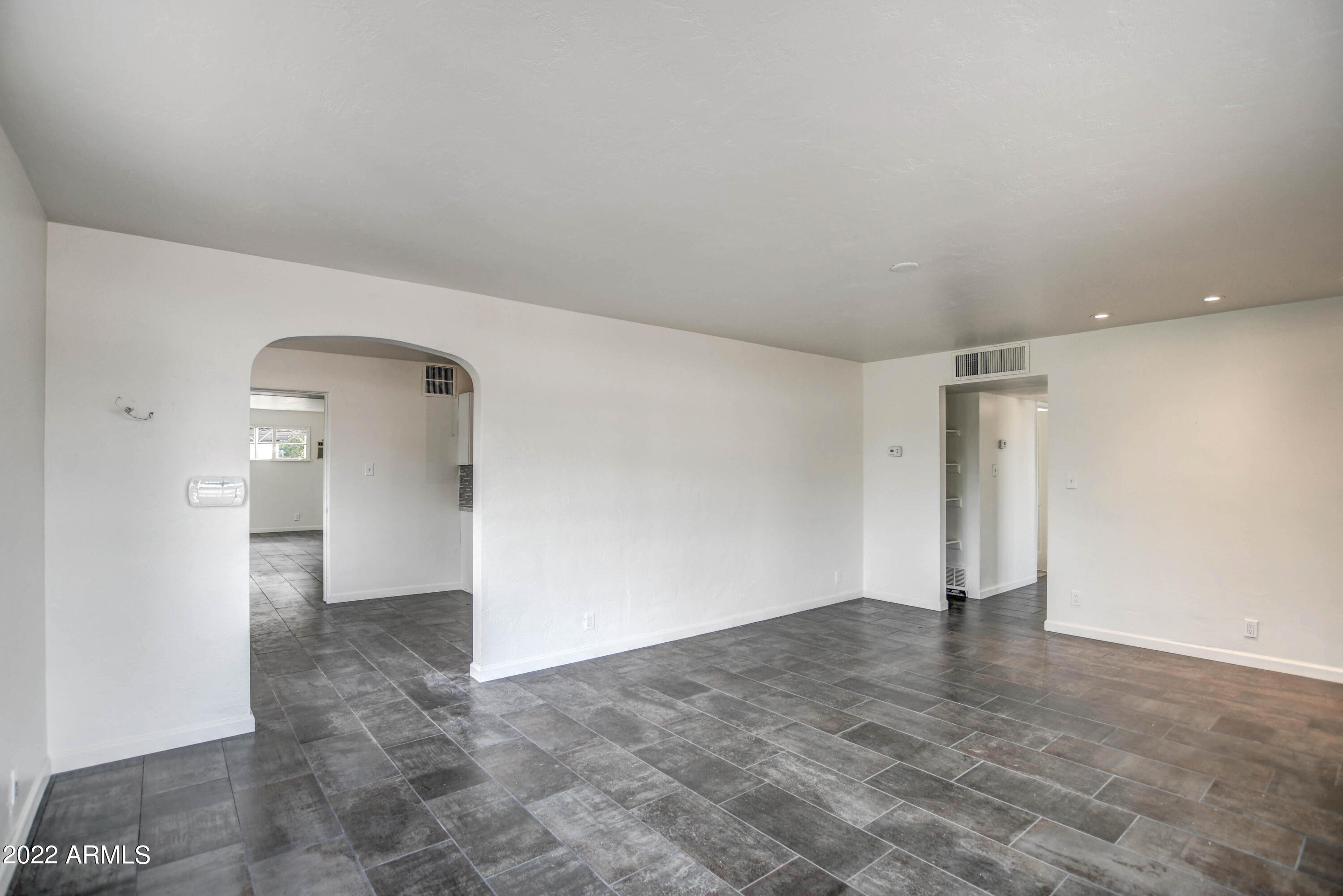1401 E OSBORN Road