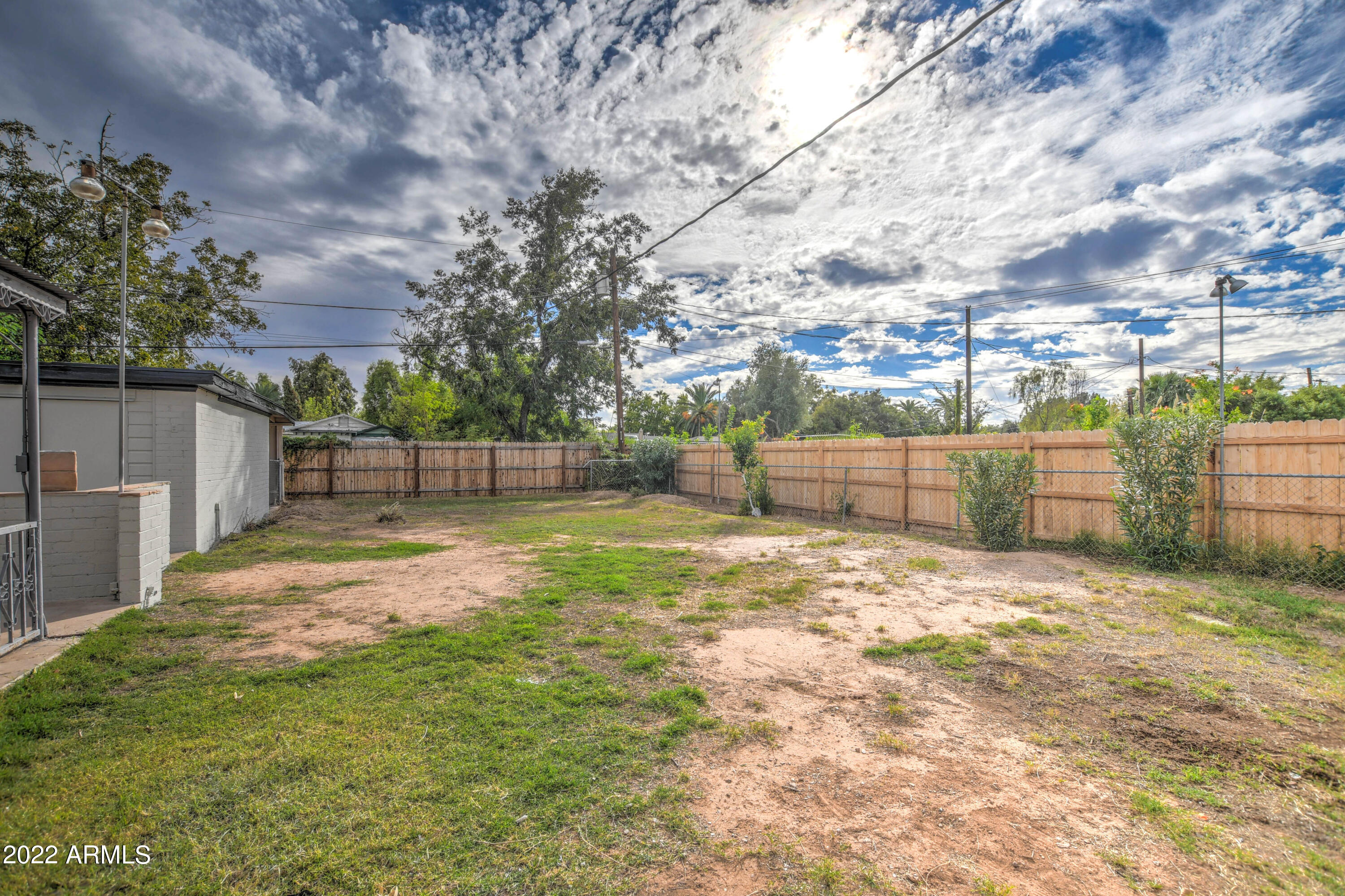 1401 E OSBORN Road
