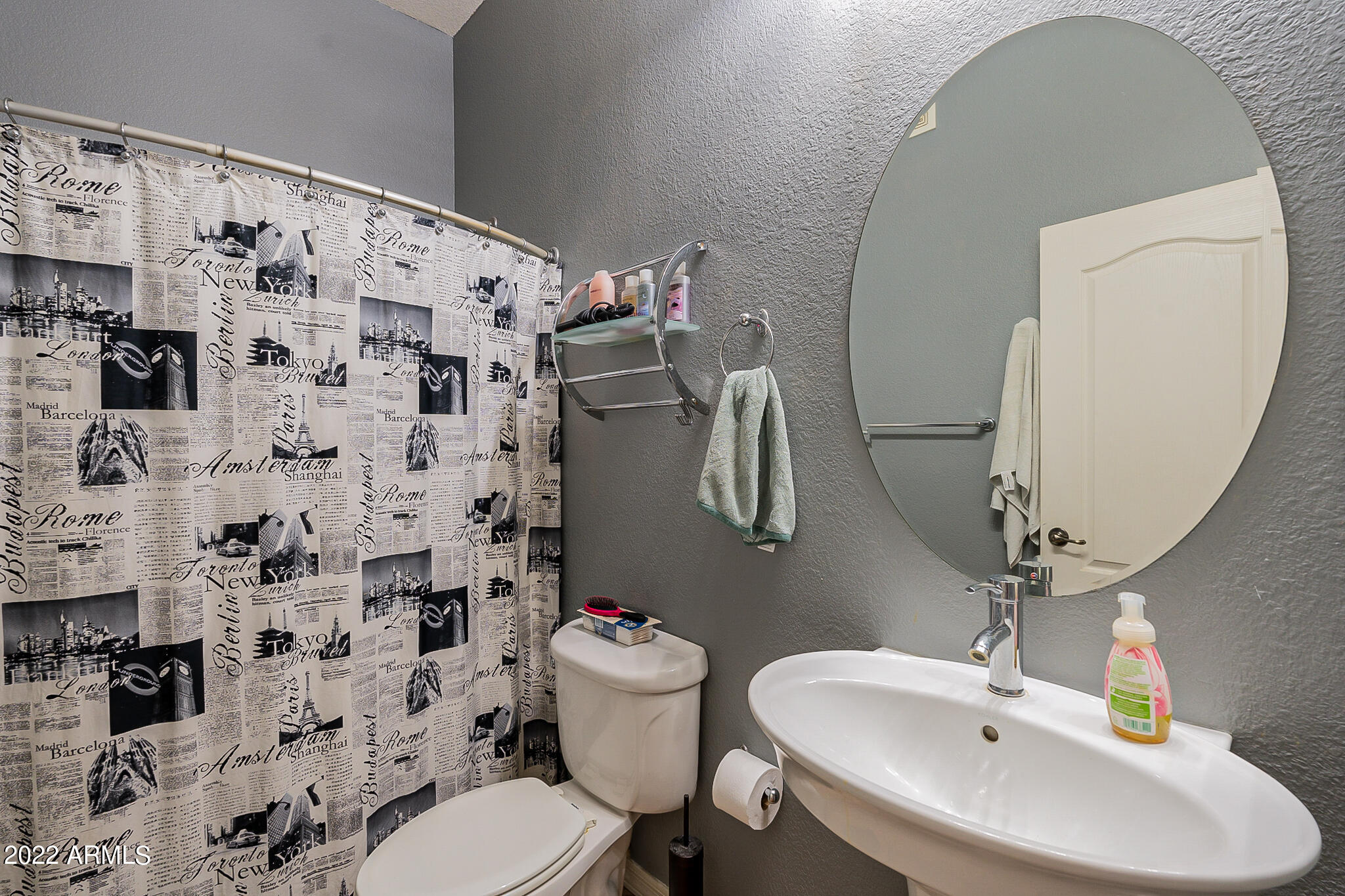 4533 N 22ND Street Unit: 208