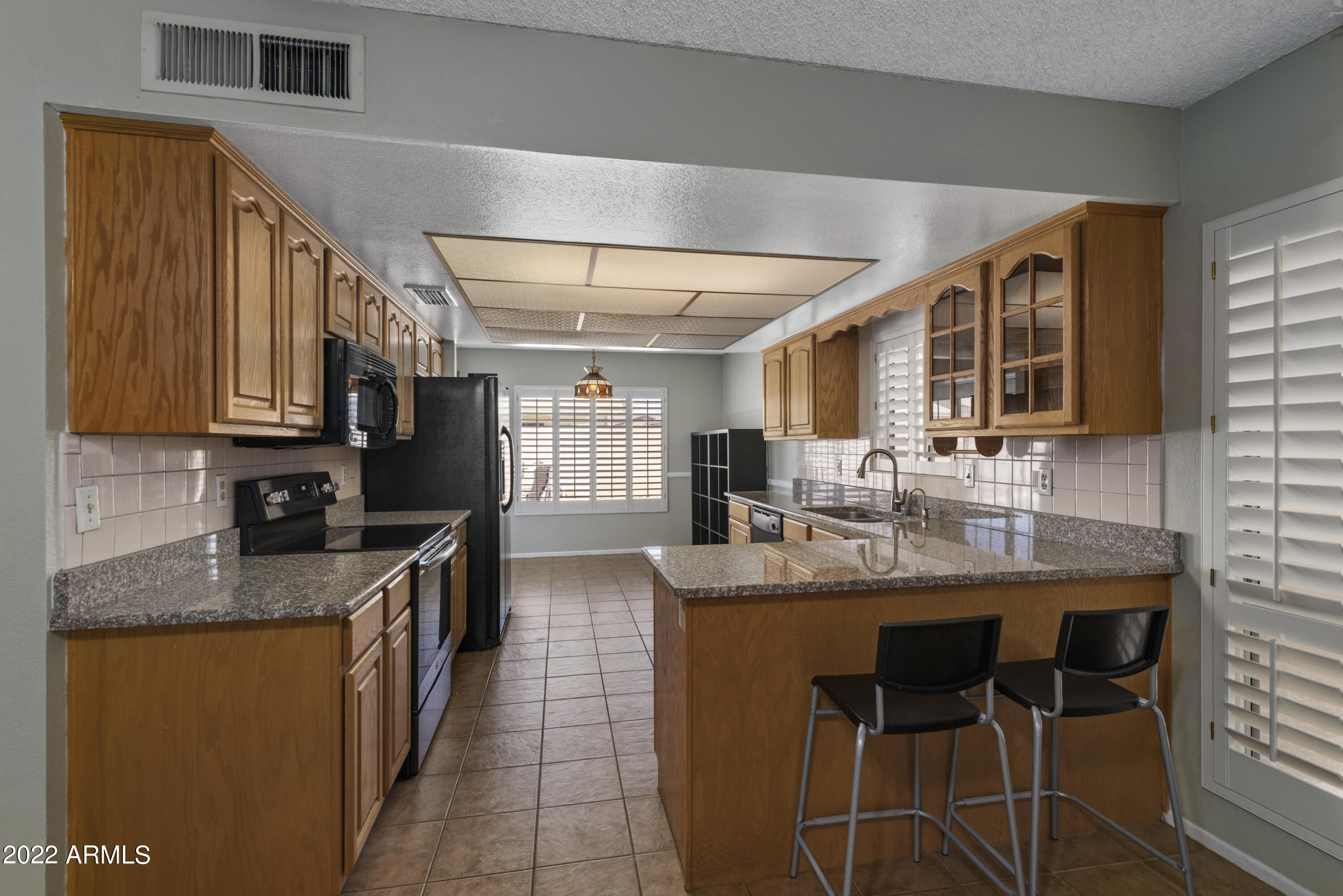 5426 W Sunnyside Drive