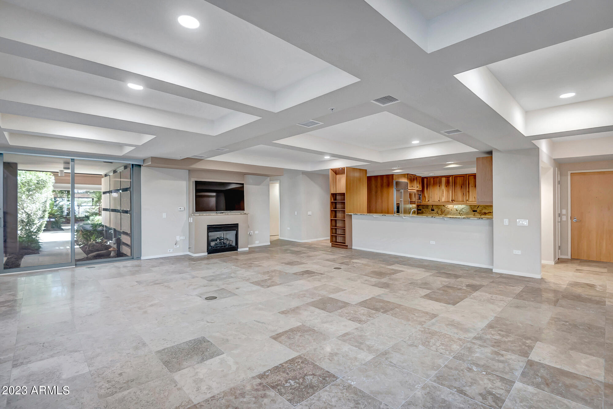 7151 E RANCHO VISTA Drive Unit: 2006