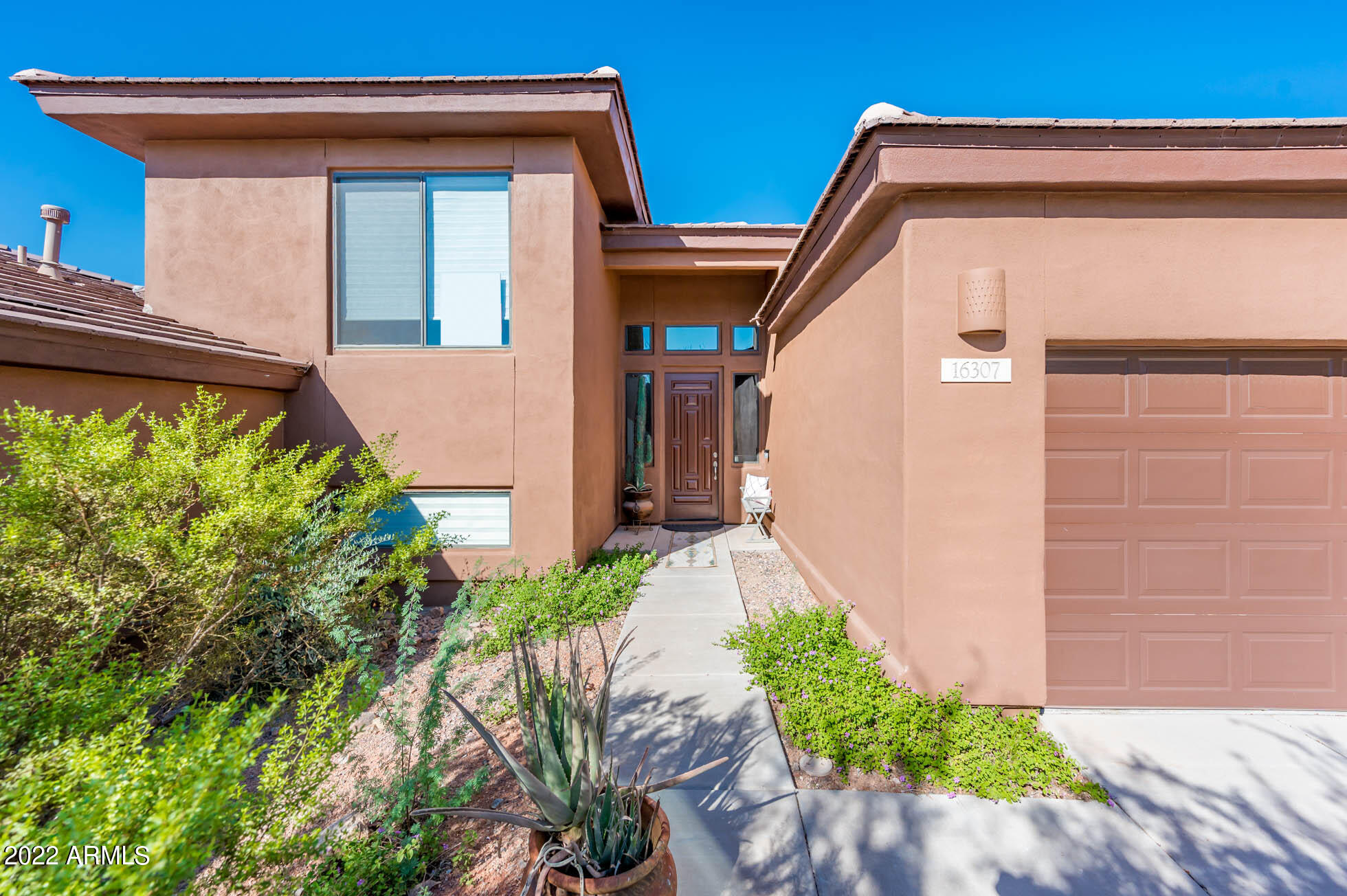 16307 E LINKS Drive