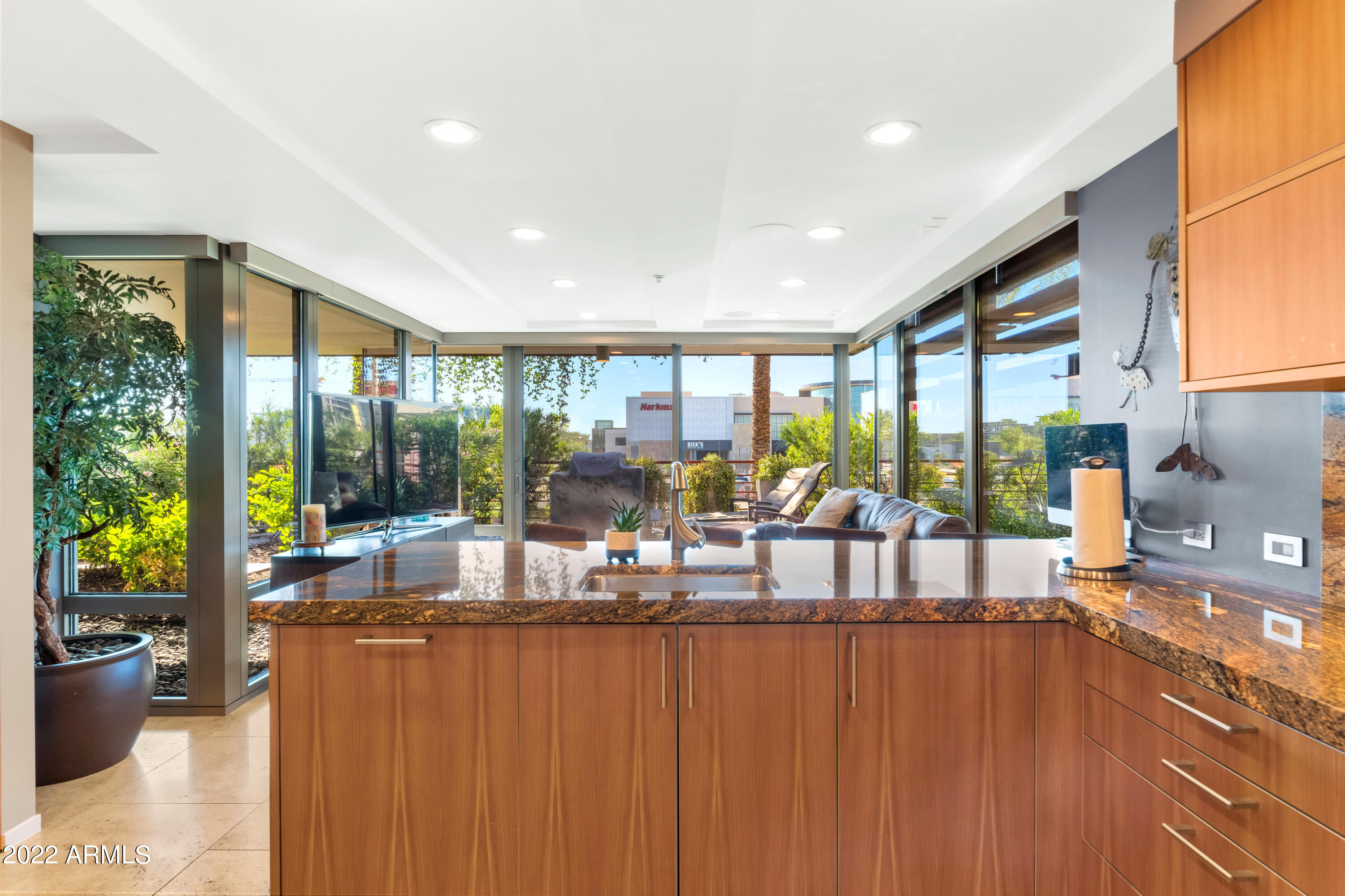 7157 E RANCHO VISTA Drive Unit: 2013