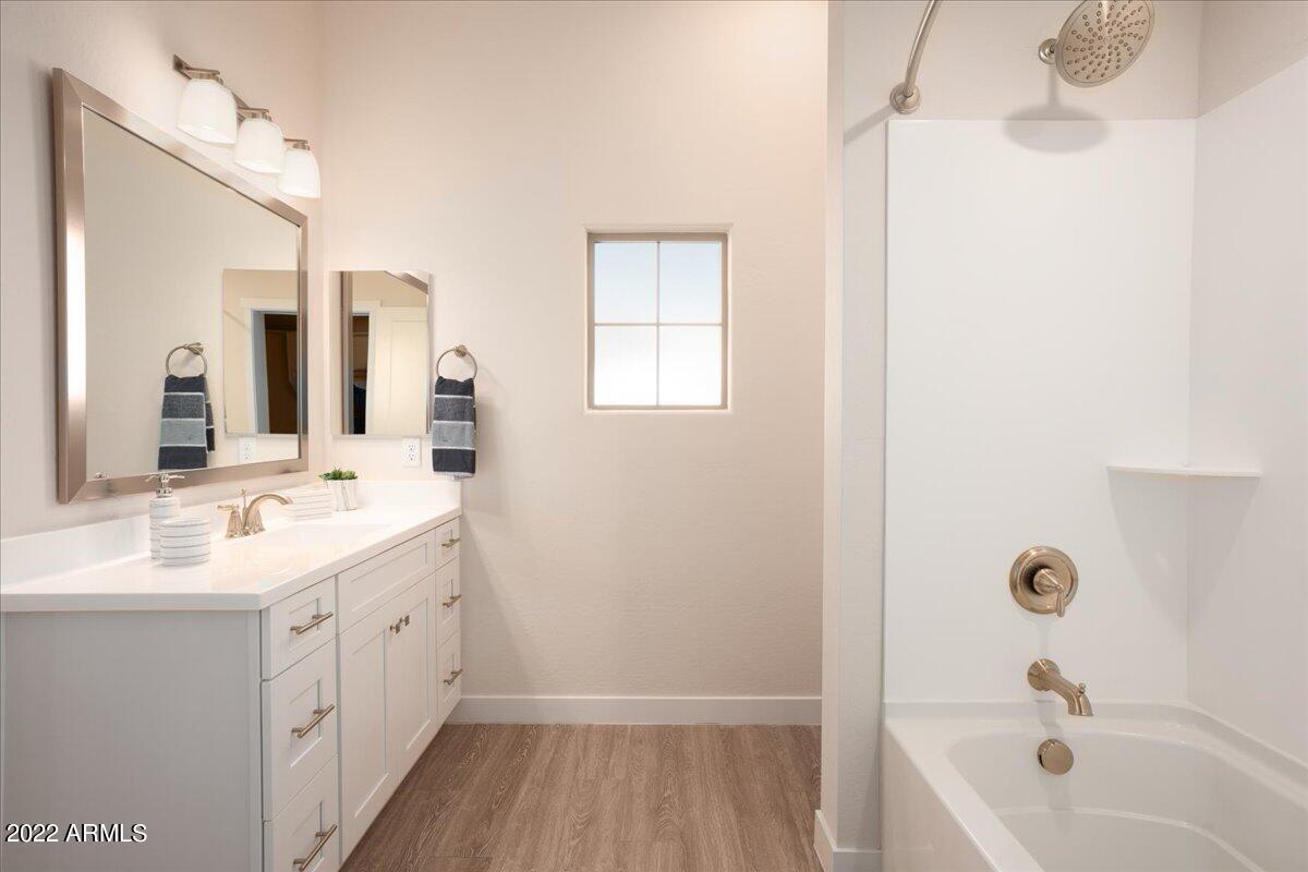 1500 E Wahalla Lane Unit: 12W