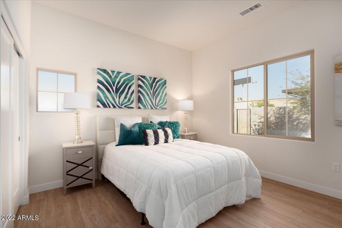 1500 E Wahalla Lane Unit: 12W