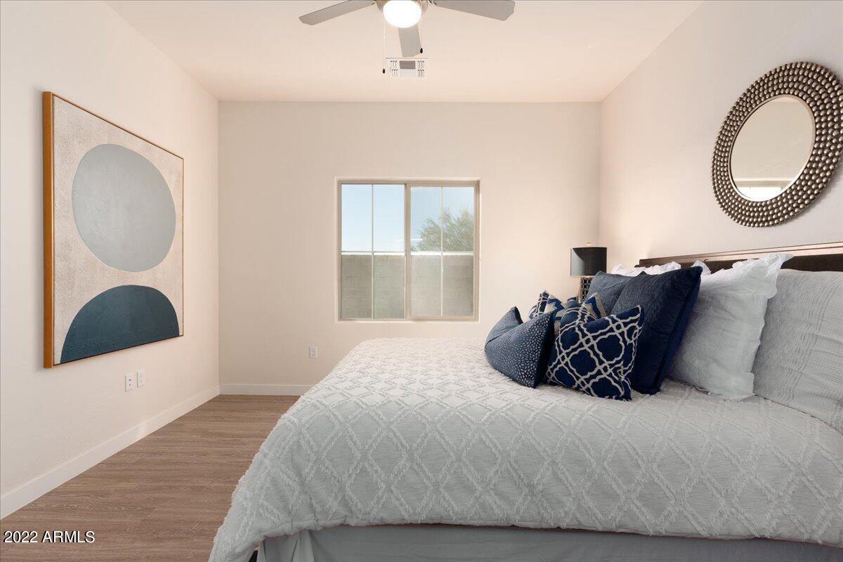 1500 E Wahalla Lane Unit: 12W