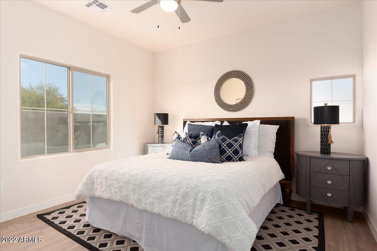 1500 E Wahalla Lane Unit: 12W