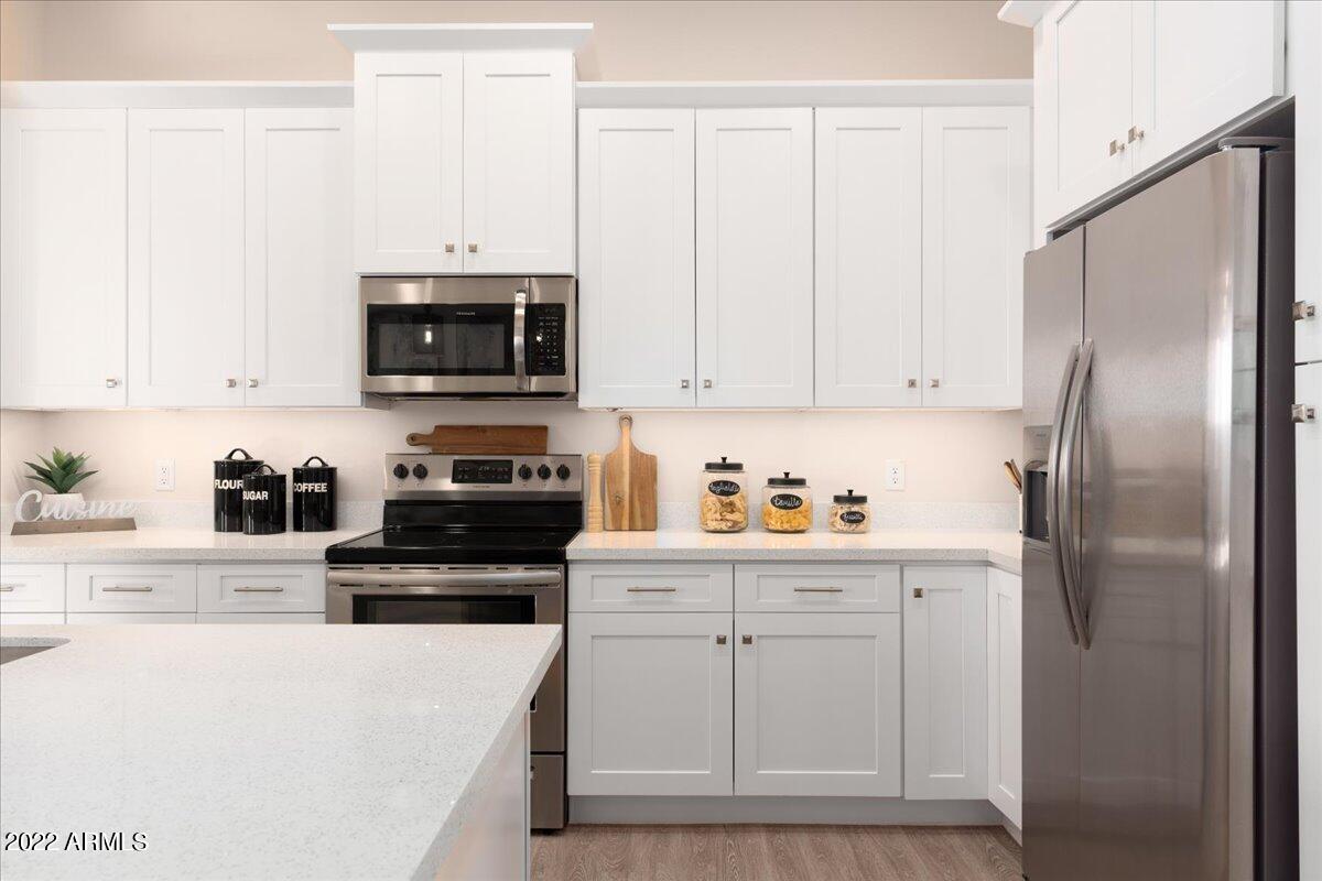 1500 E Wahalla Lane Unit: 12W
