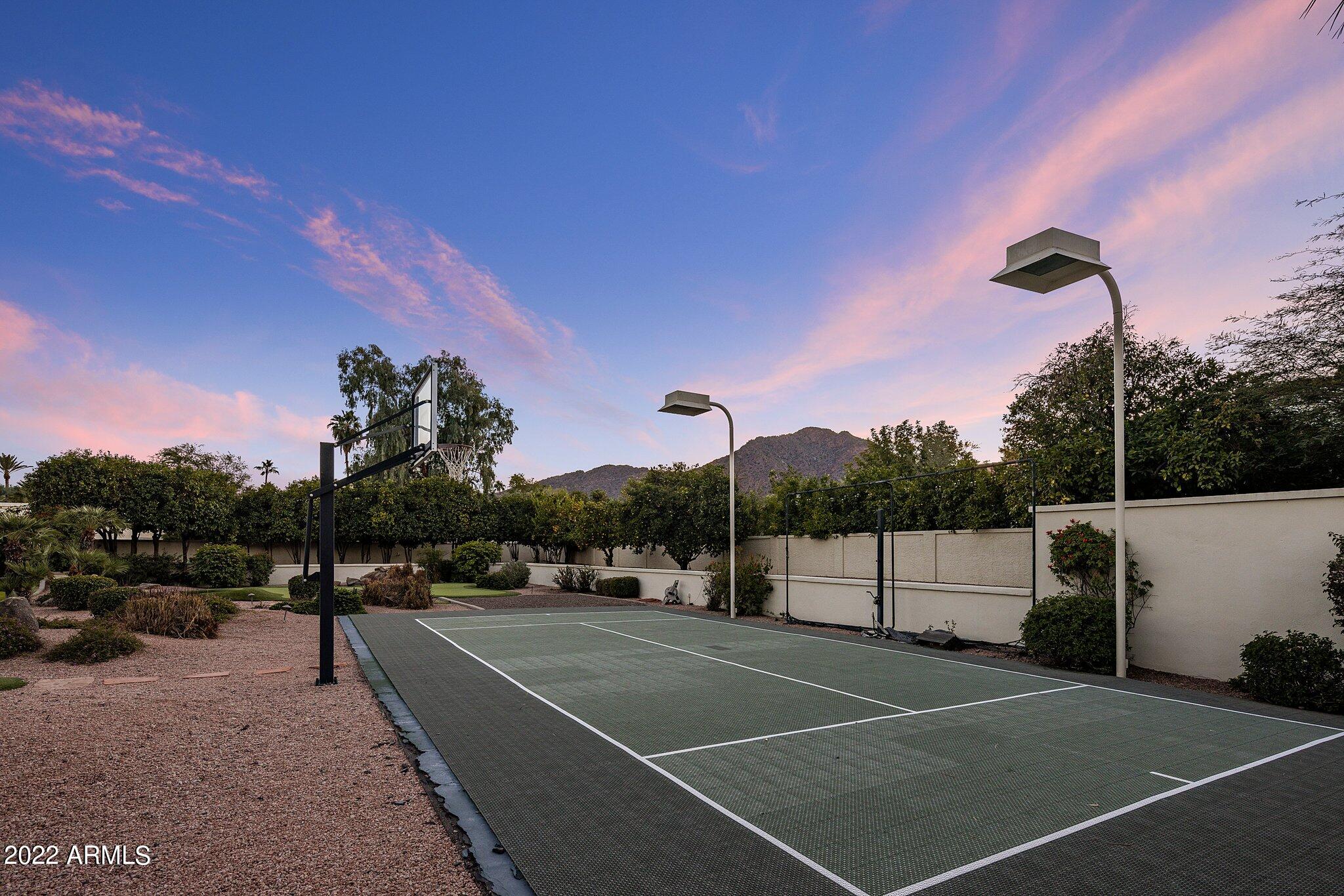 6201 E HUNTRESS Drive