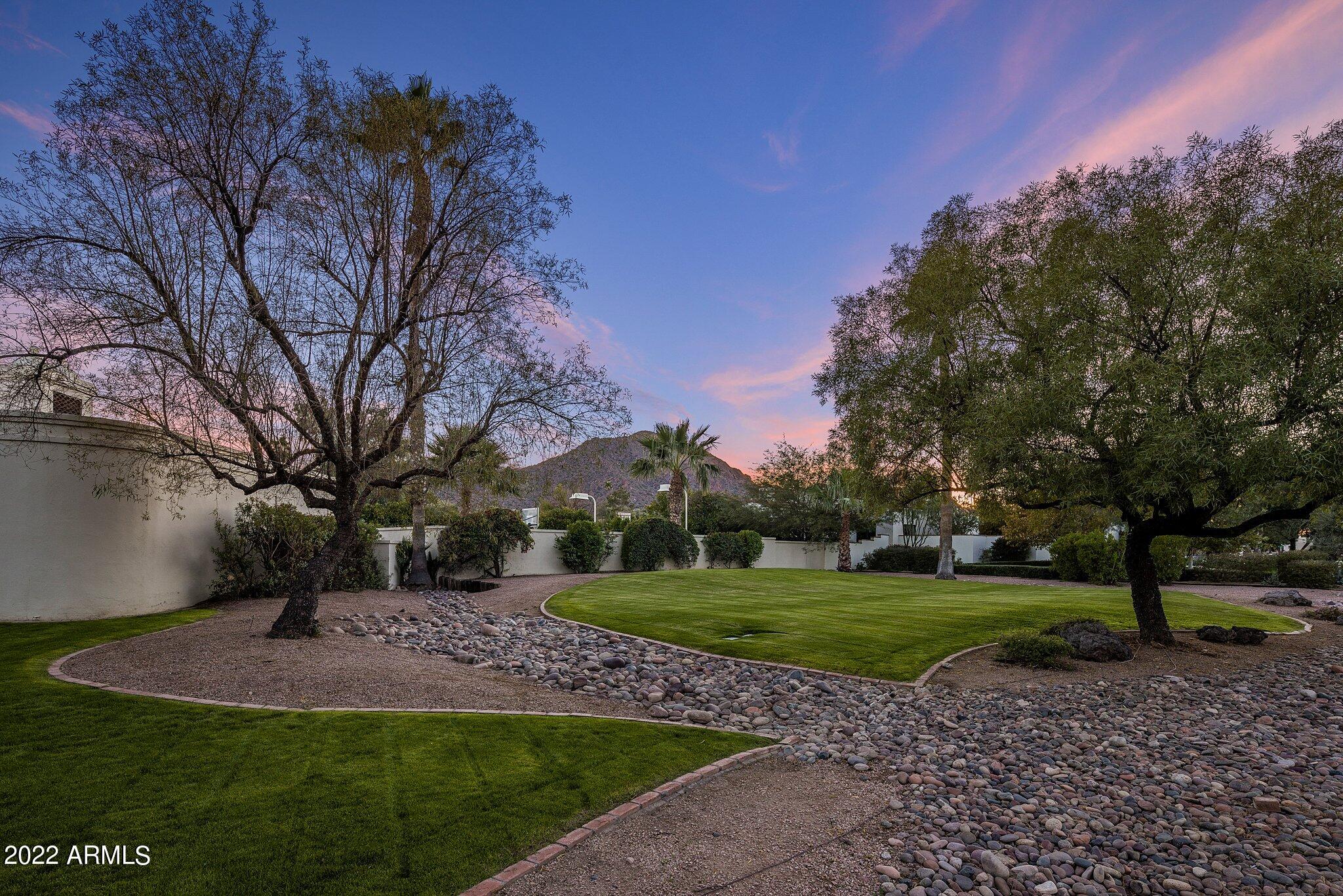 6201 E HUNTRESS Drive
