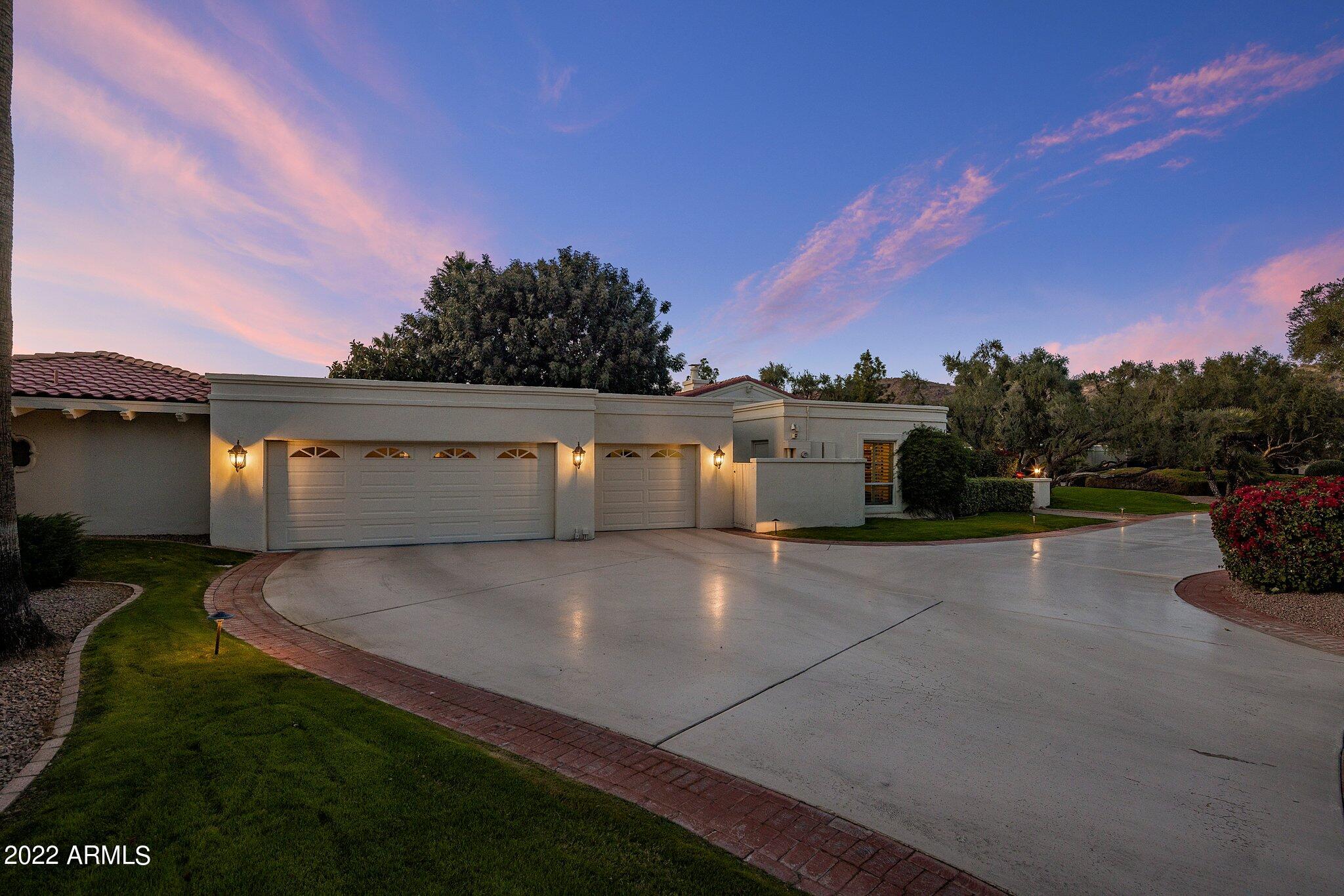 6201 E HUNTRESS Drive