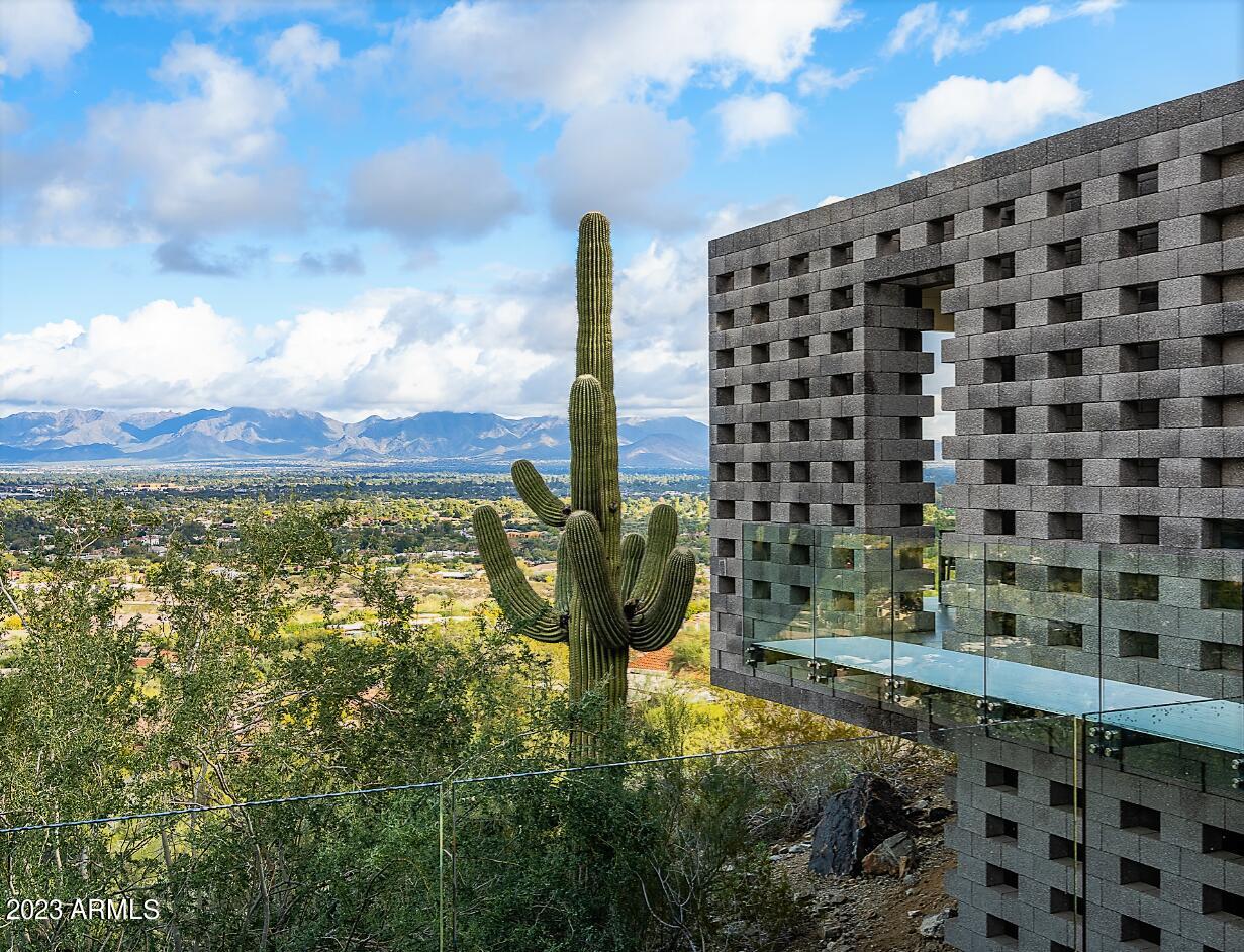 7777 N SAGUARO Drive