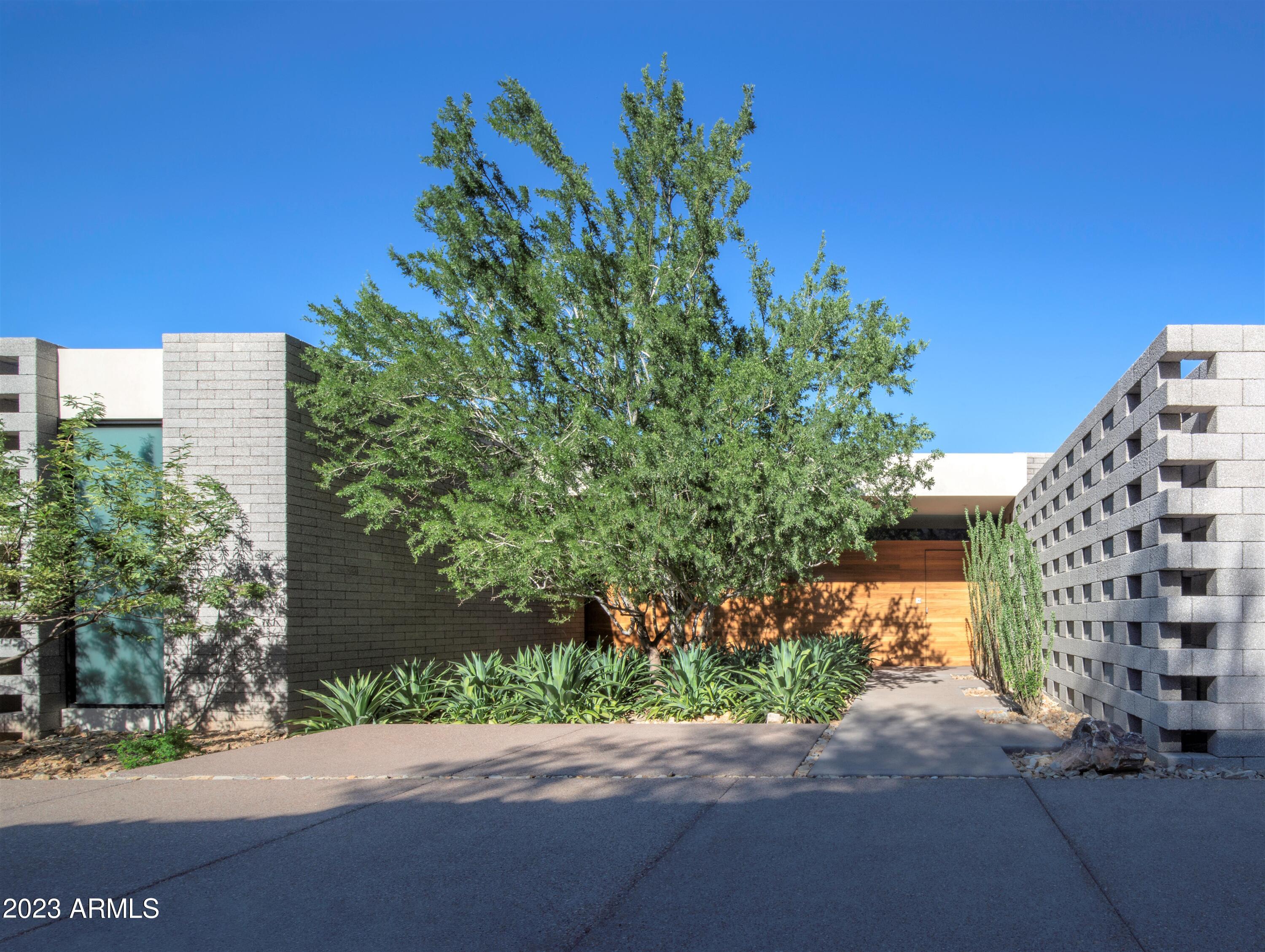 7777 N SAGUARO Drive