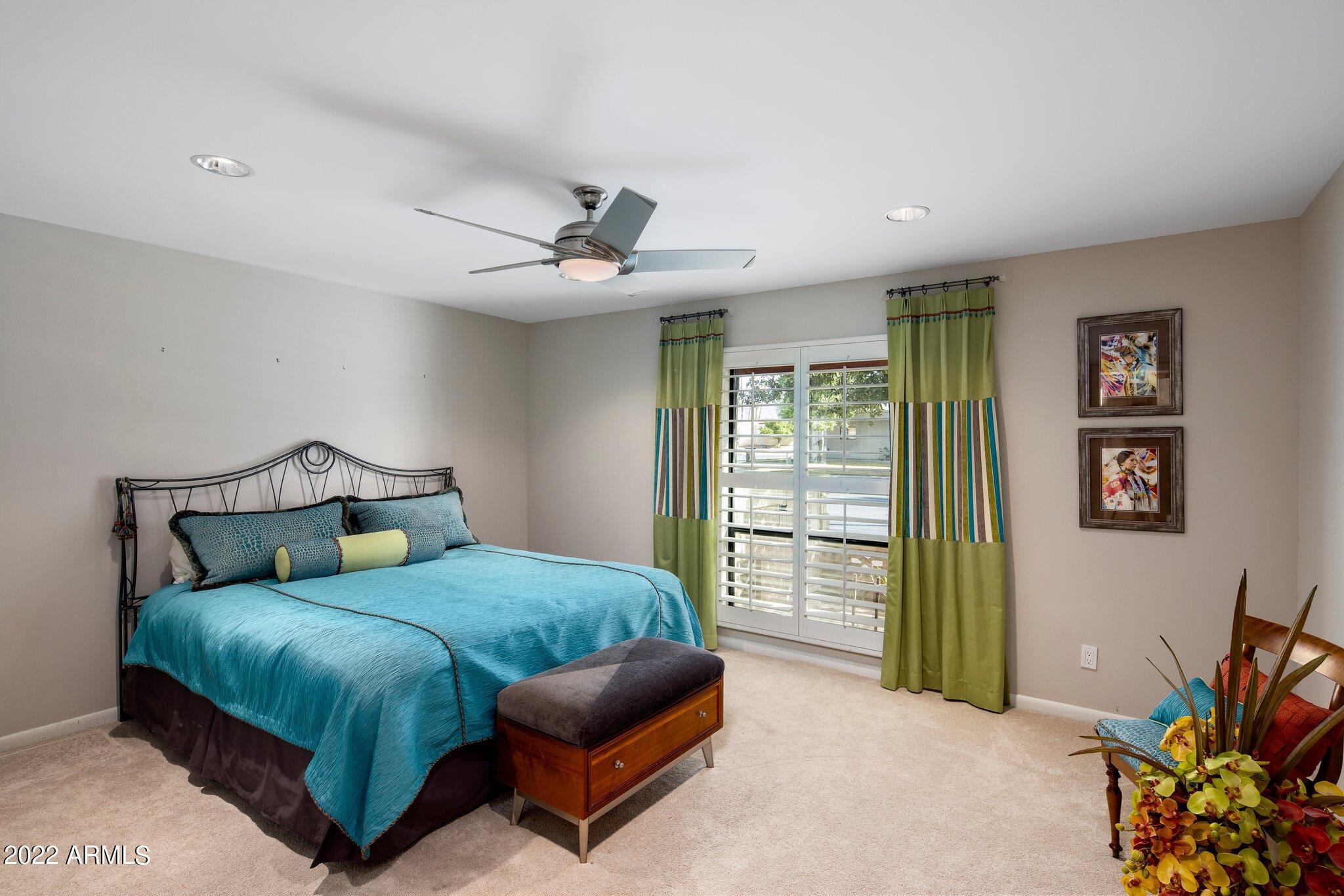 10571 N 104TH Place