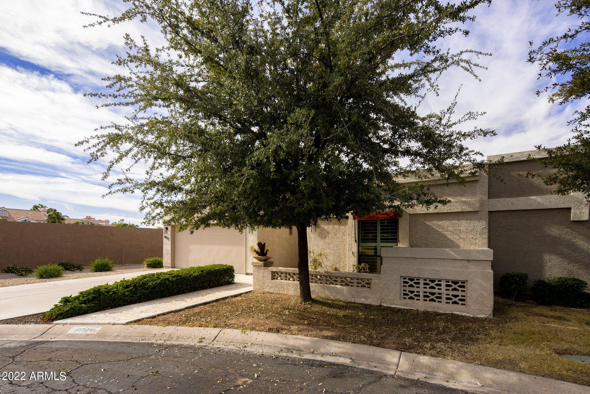 10571 N 104TH Place