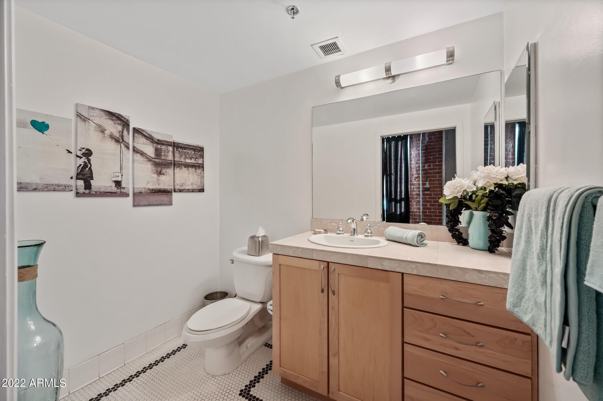 114 W ADAMS Street Unit: 708