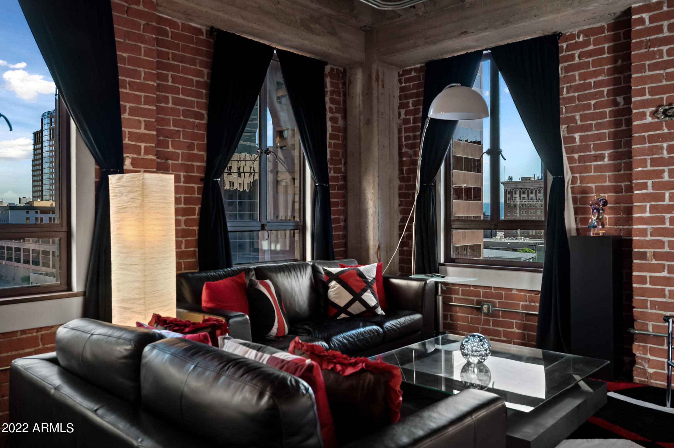 114 W ADAMS Street Unit: 708