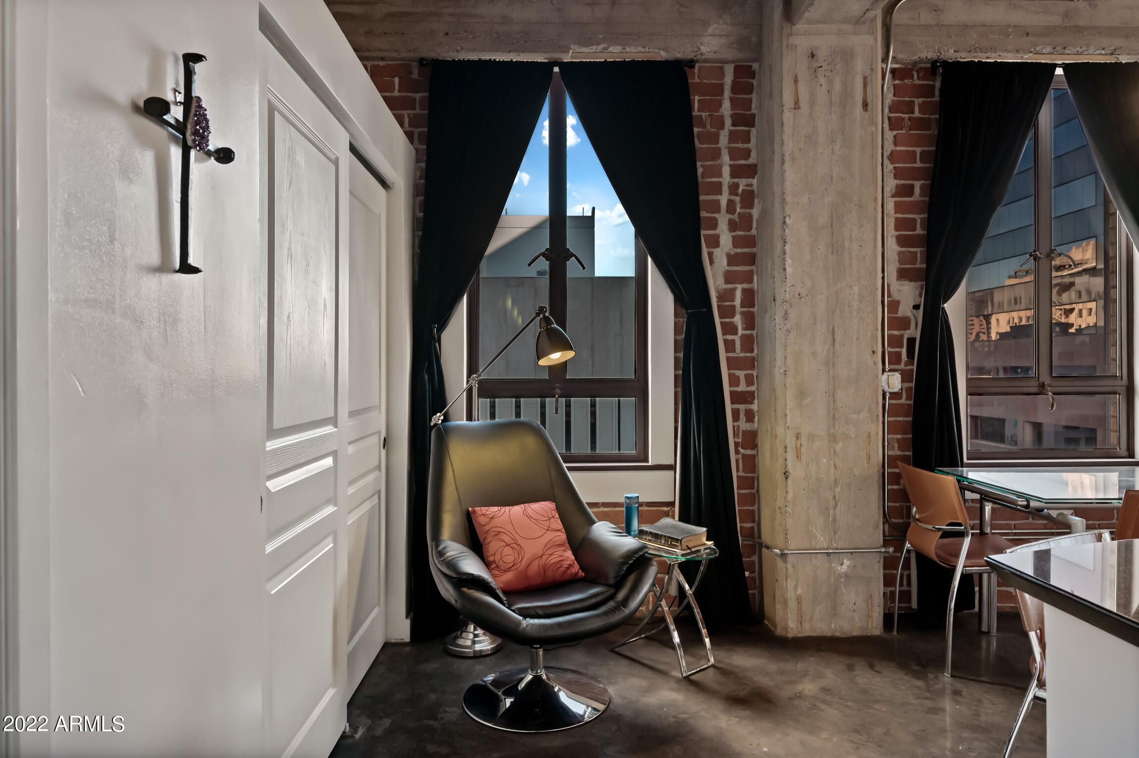 114 W ADAMS Street Unit: 708