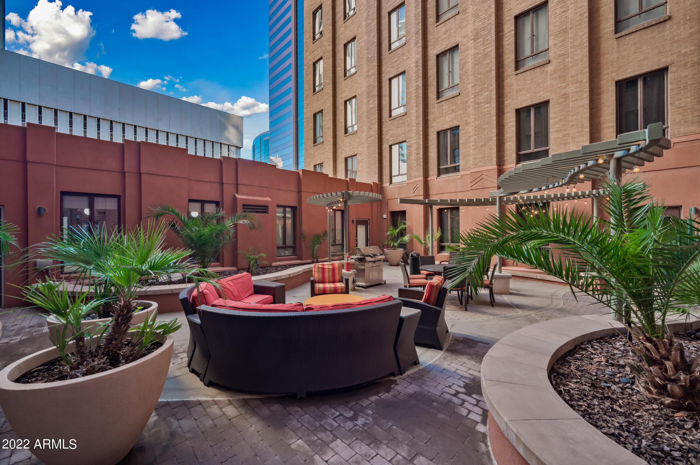 114 W ADAMS Street Unit: 708
