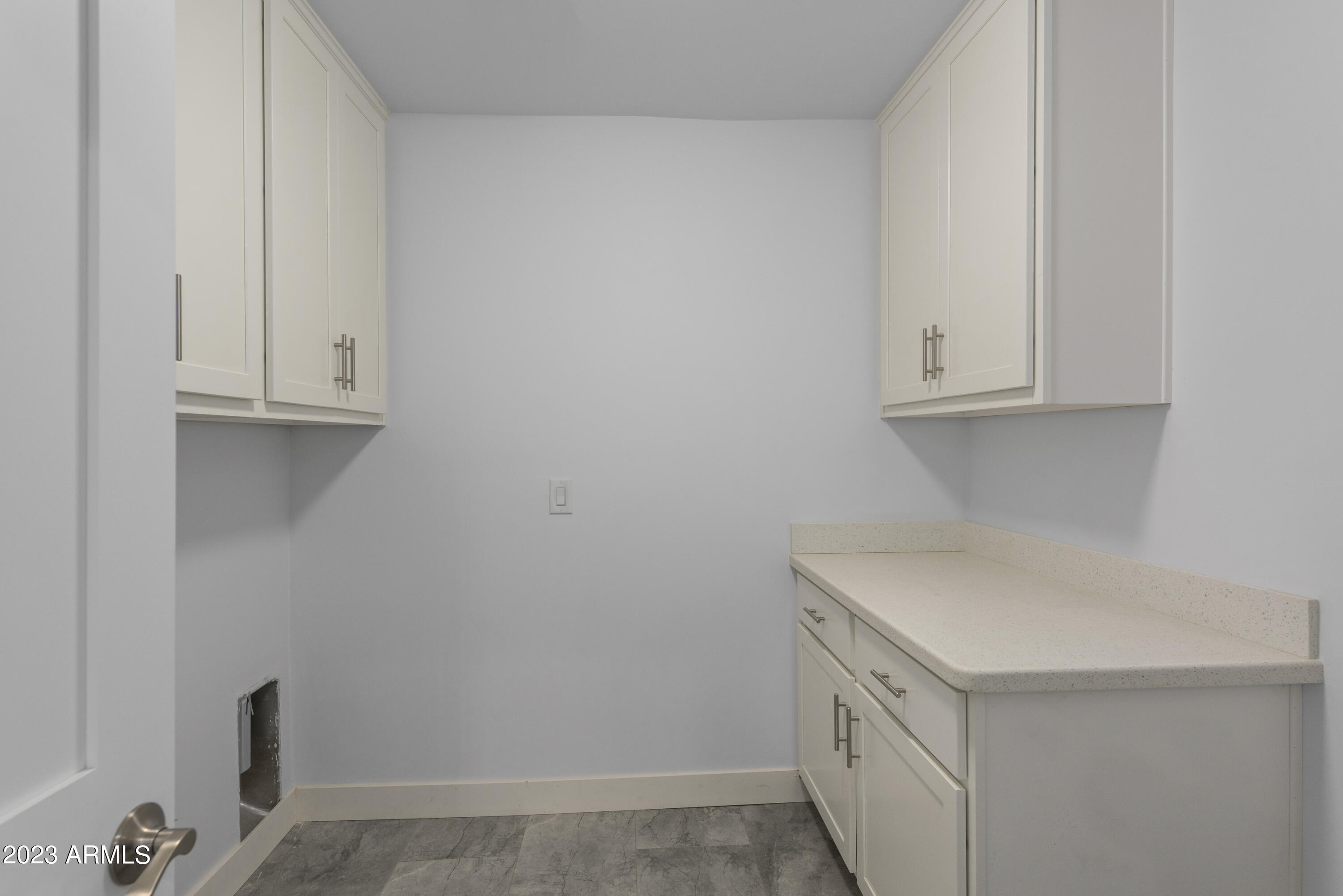 1127 E EL CAMINITO Drive
