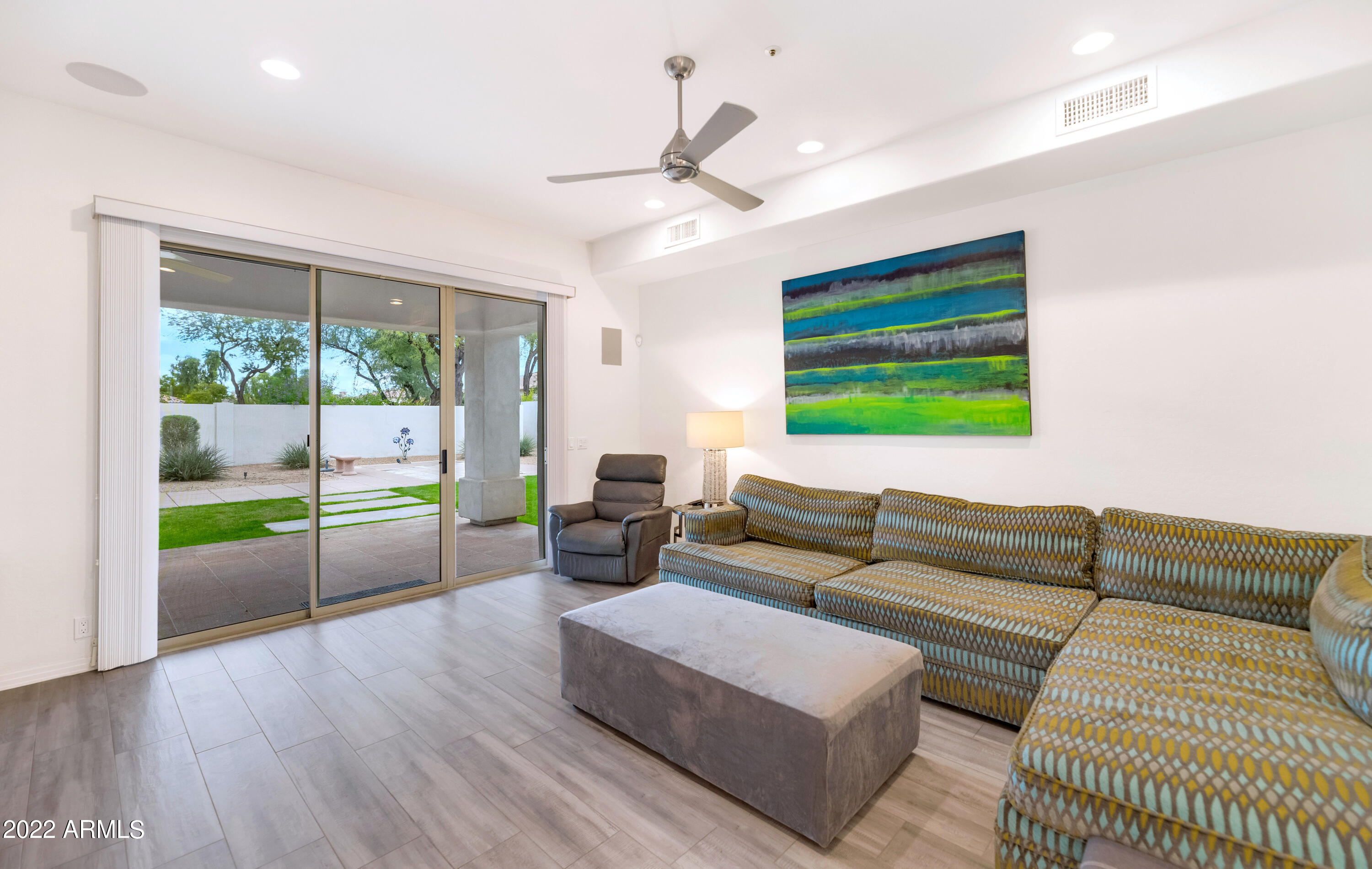 7634 E SIERRA VISTA Drive