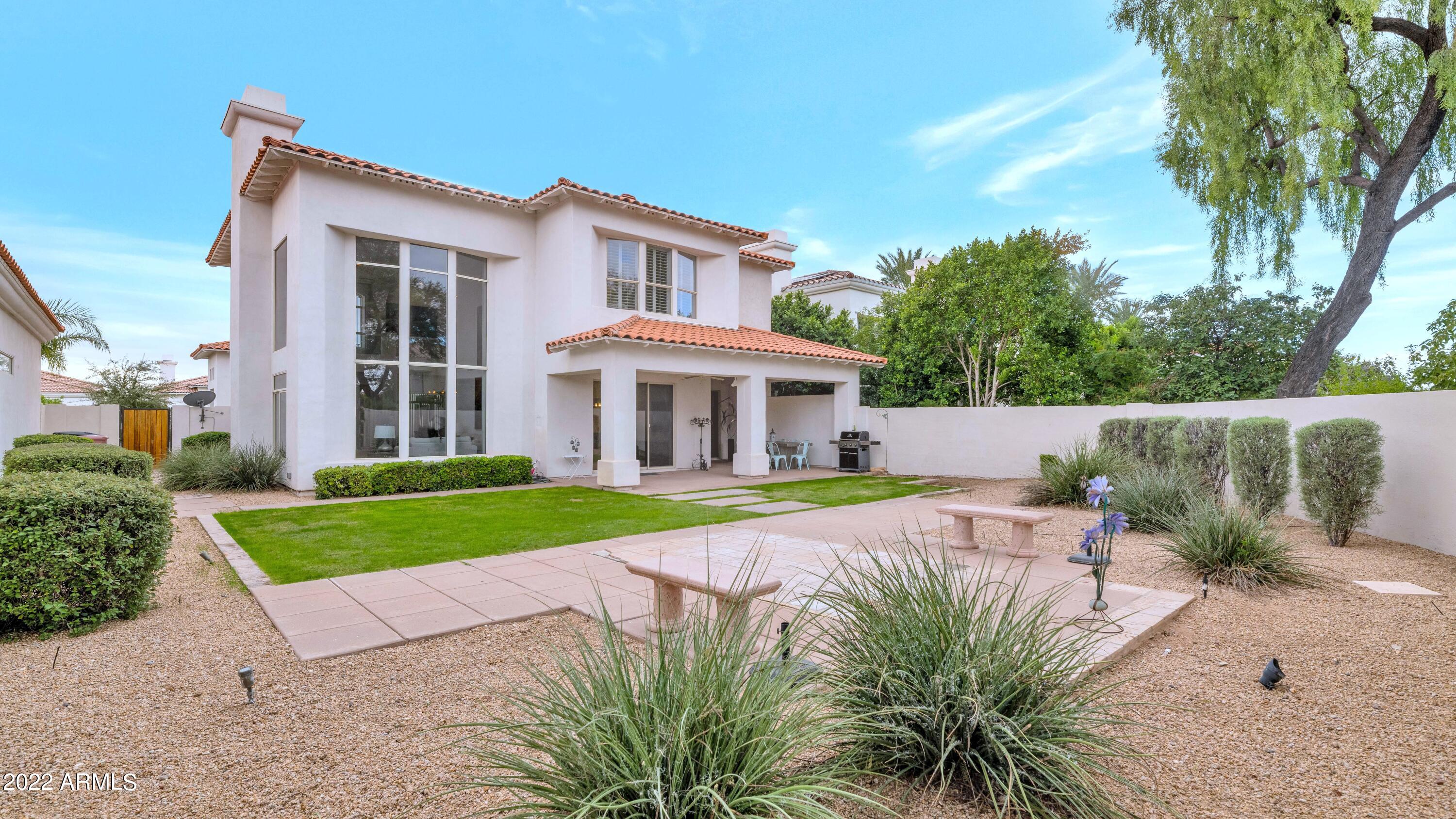 7634 E SIERRA VISTA Drive