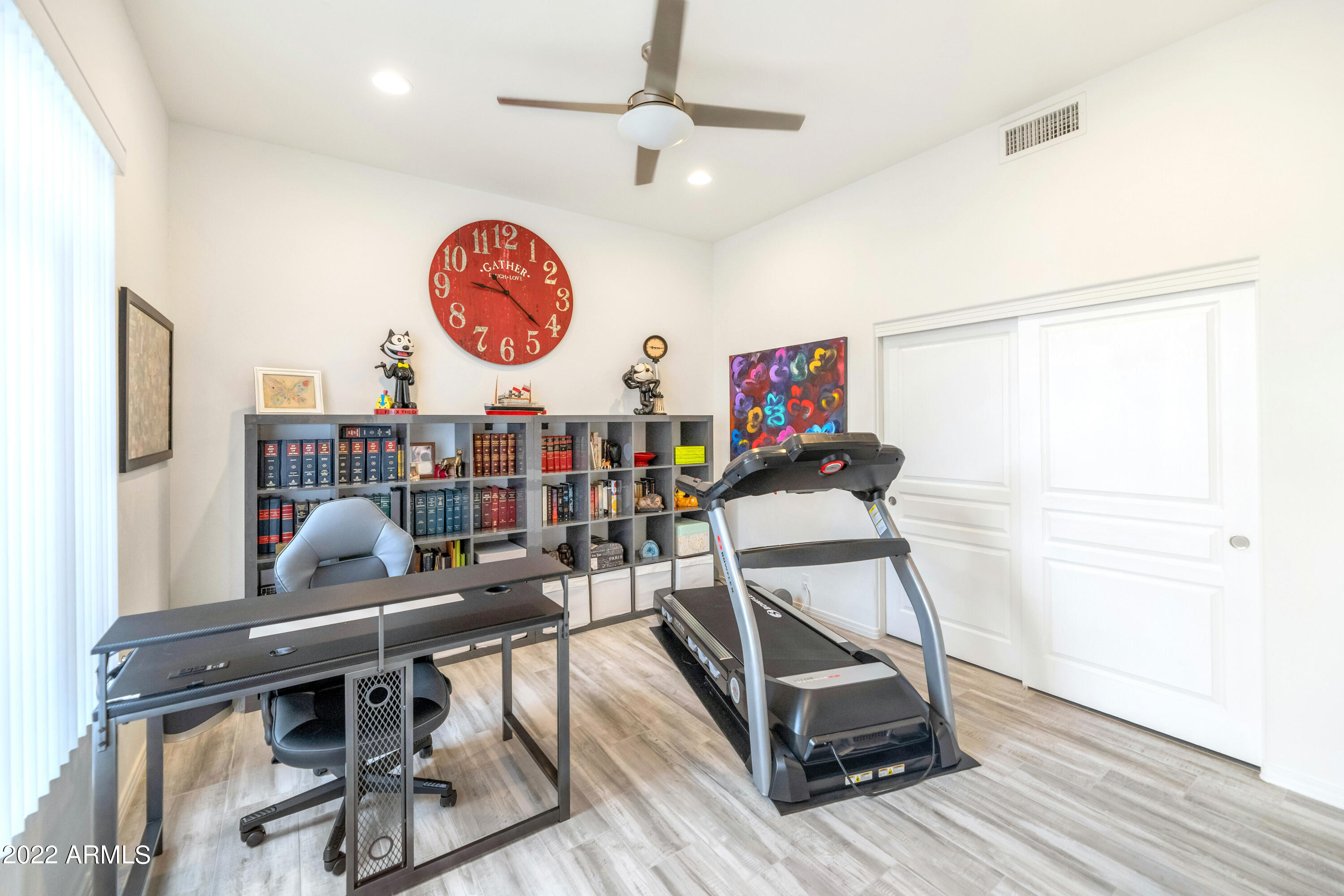 7634 E SIERRA VISTA Drive