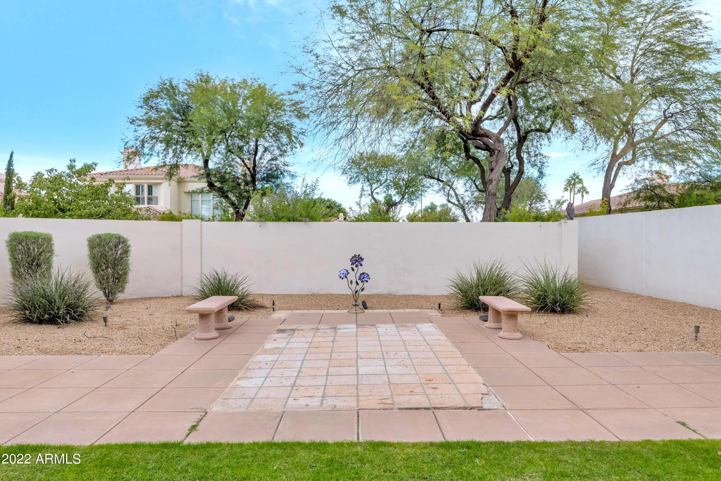 7634 E SIERRA VISTA Drive