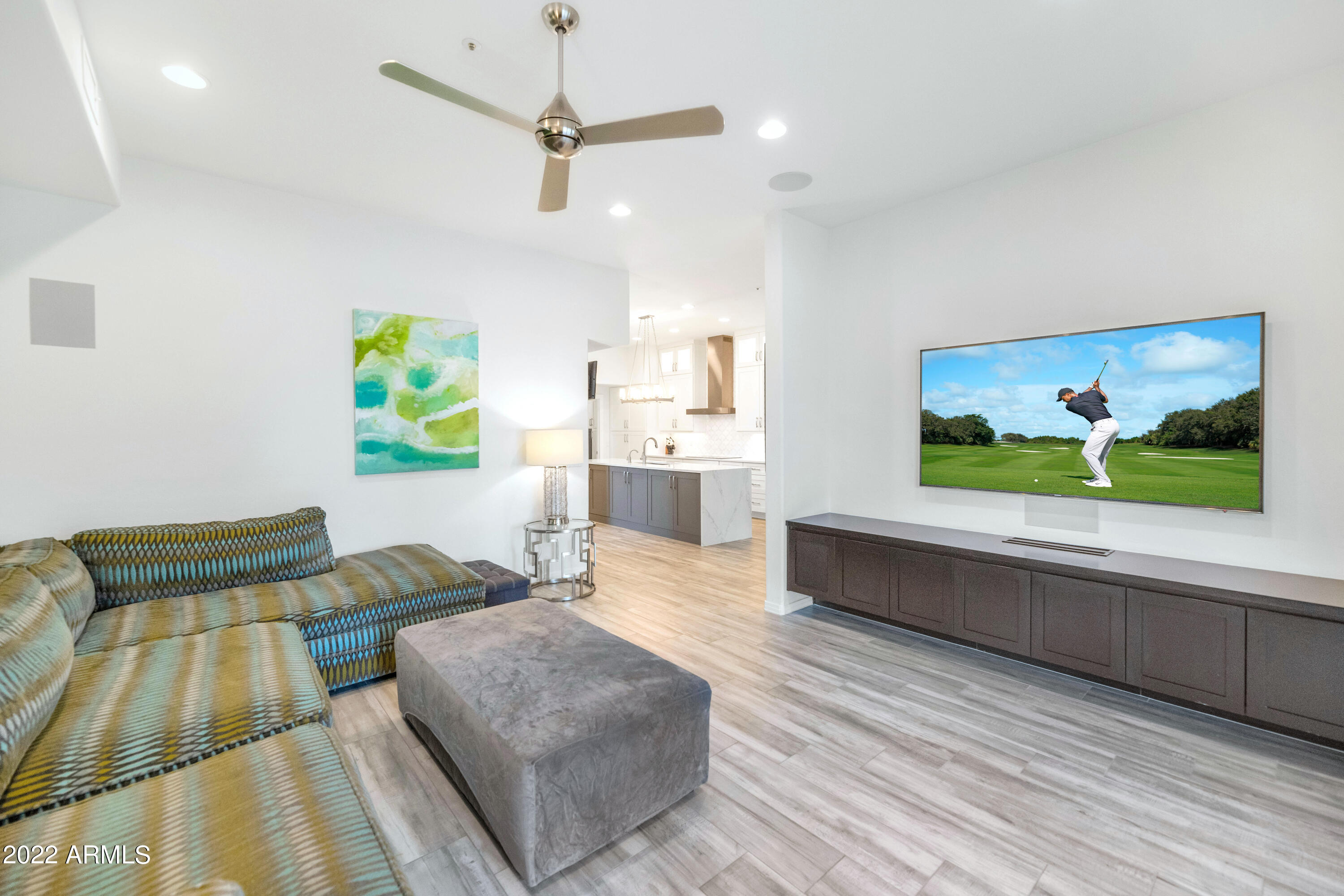 7634 E SIERRA VISTA Drive