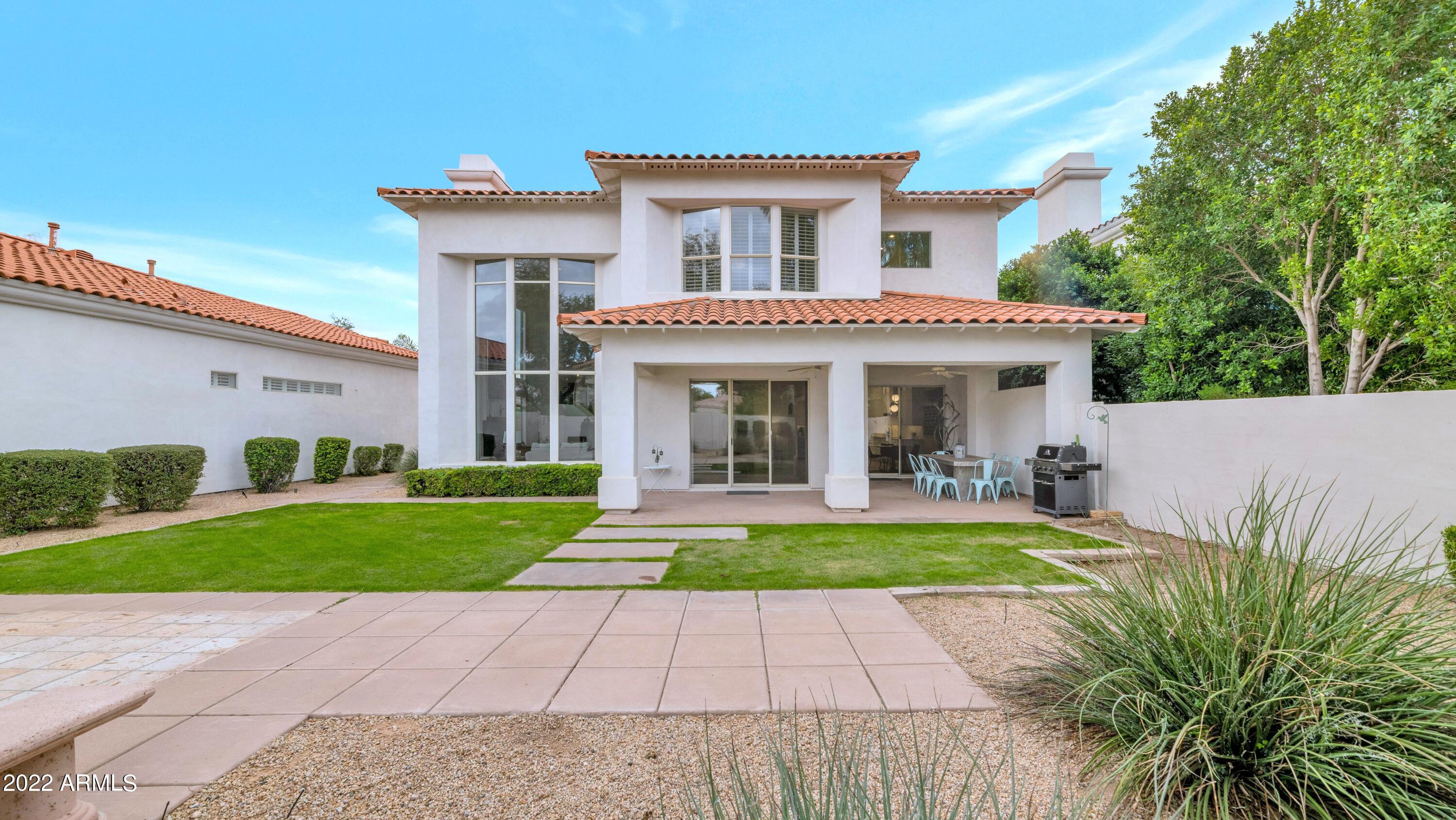 7634 E SIERRA VISTA Drive