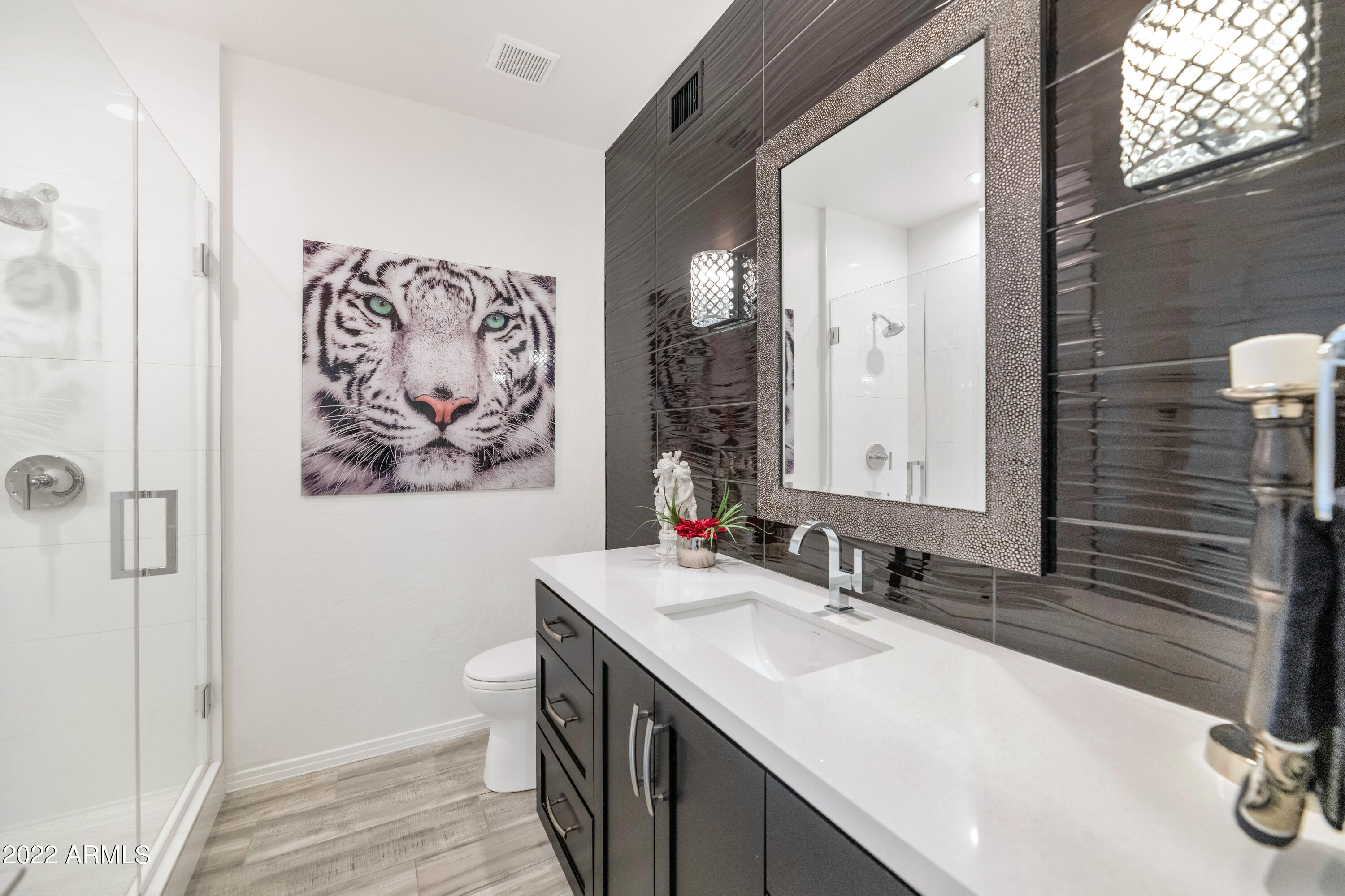 7634 E SIERRA VISTA Drive