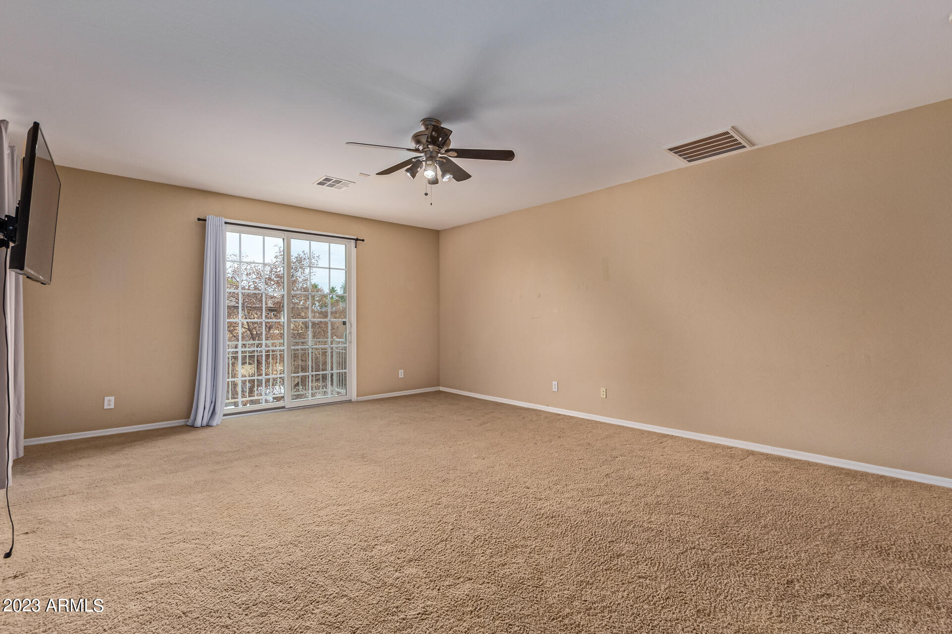 6830 S 42ND Drive