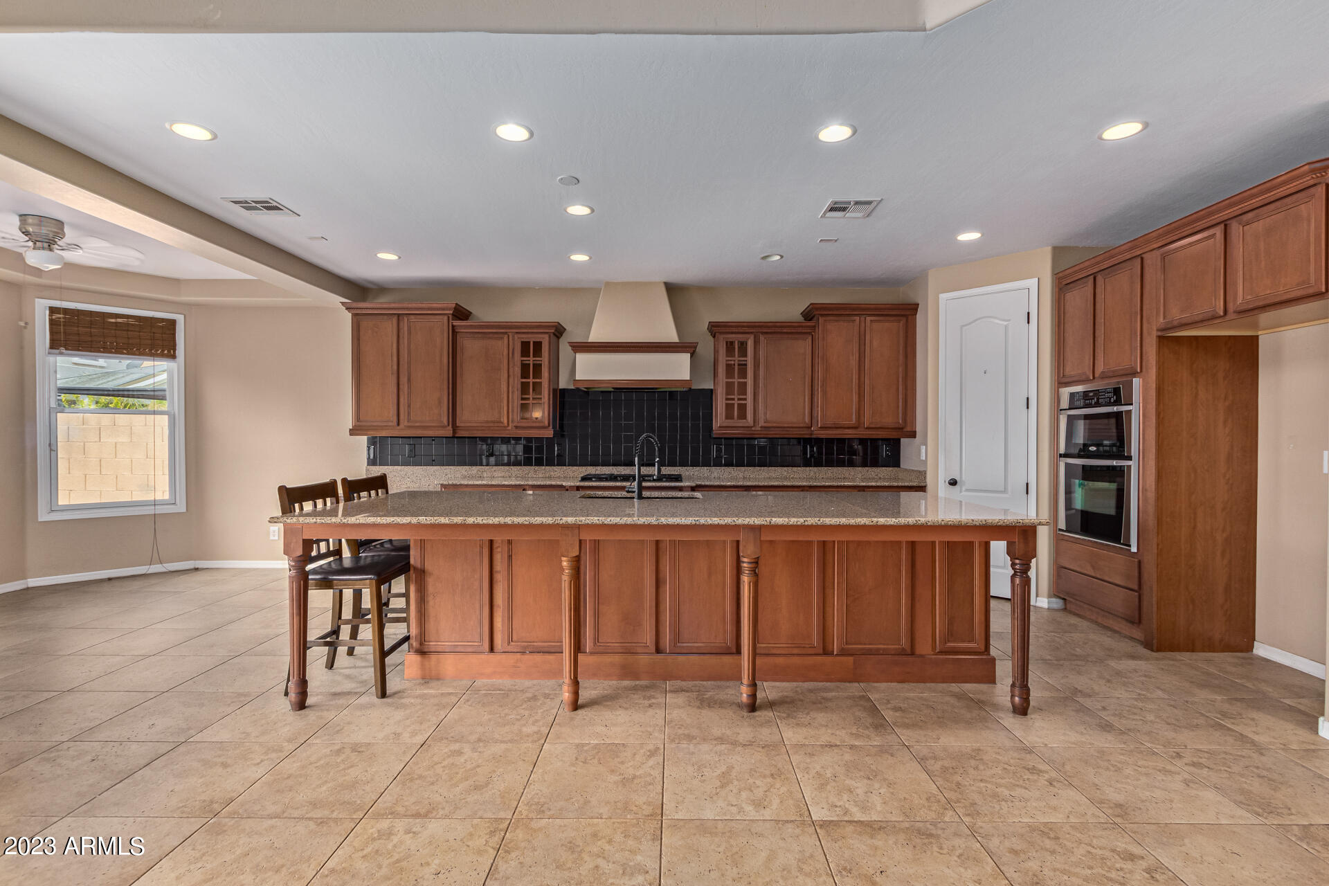 6830 S 42ND Drive