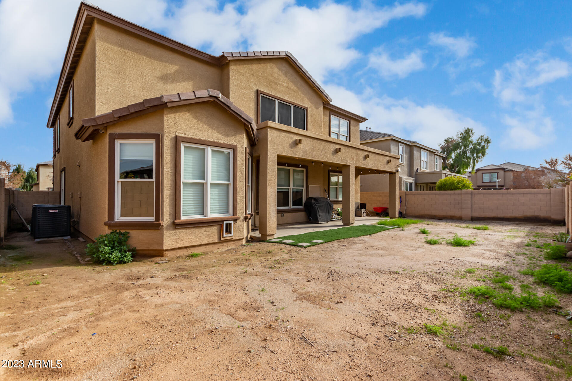 6830 S 42ND Drive