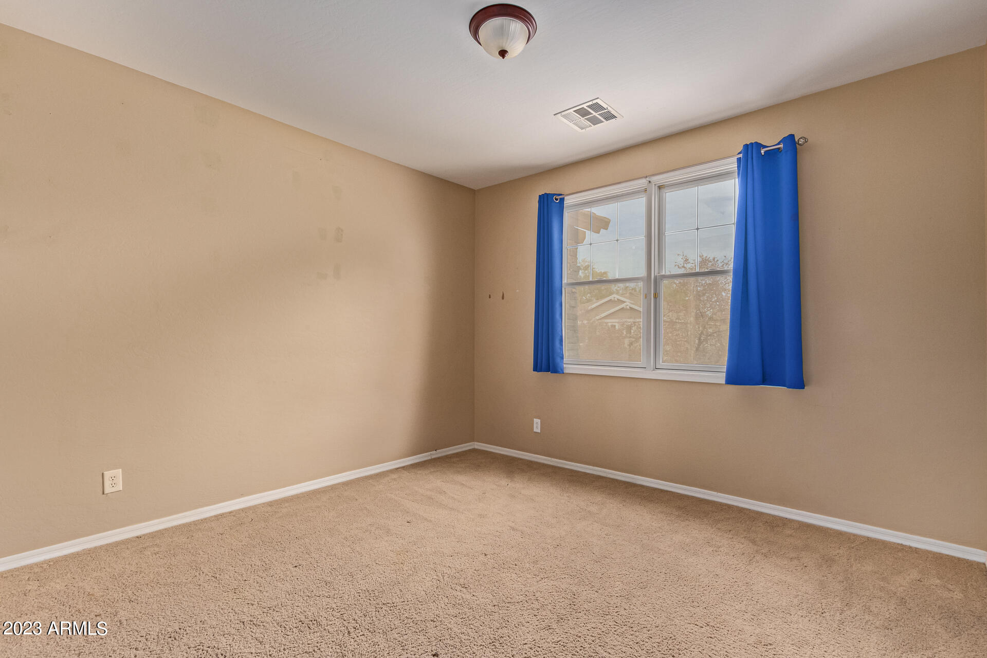 6830 S 42ND Drive