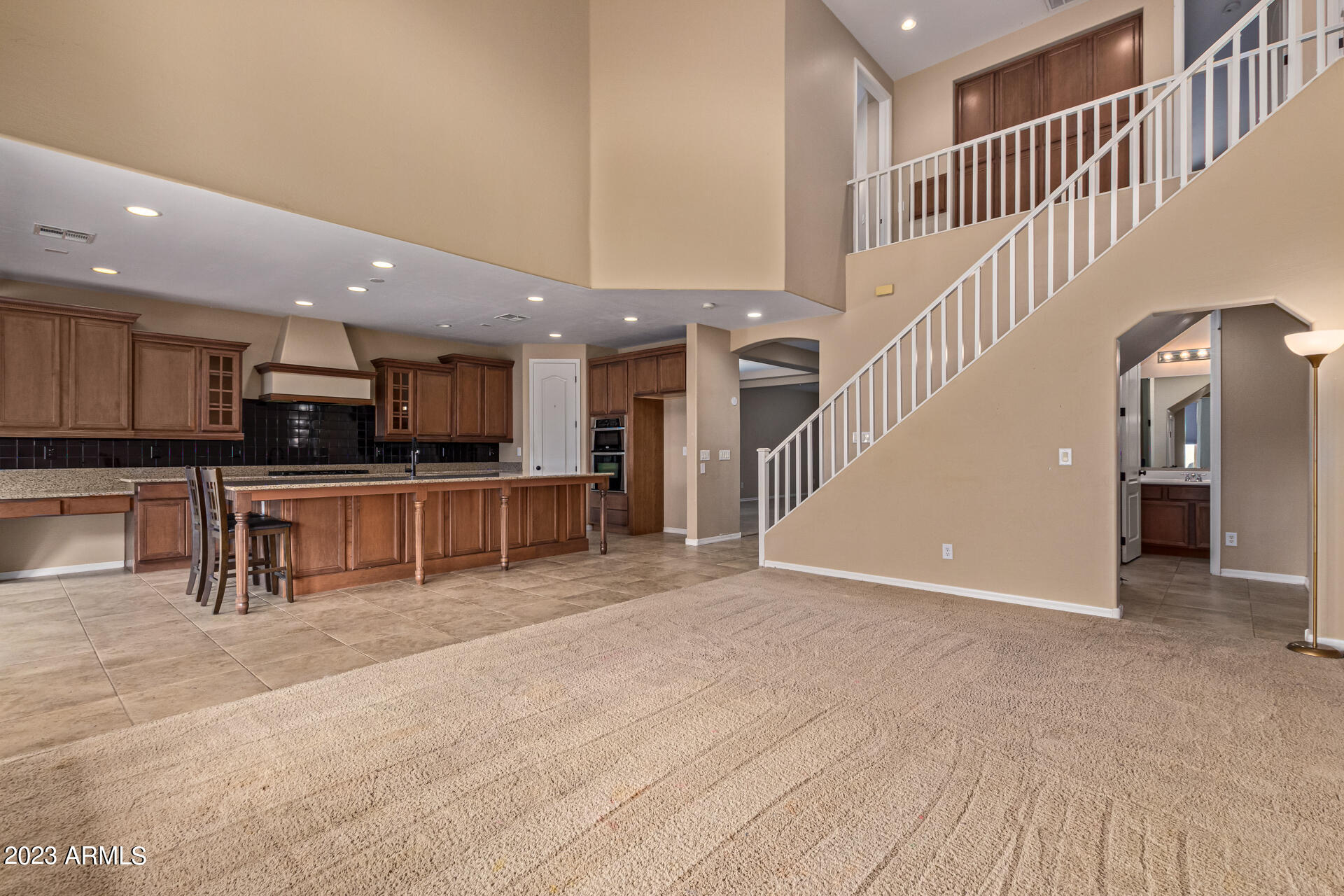 6830 S 42ND Drive
