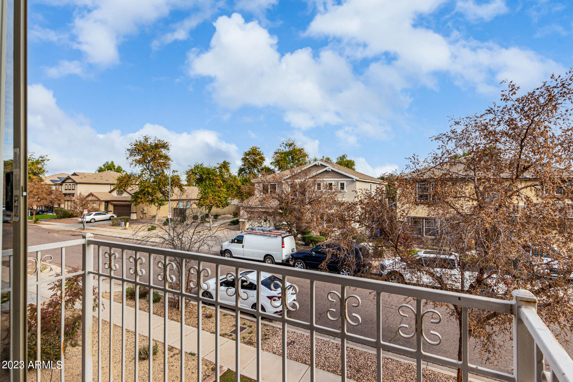 6830 S 42ND Drive
