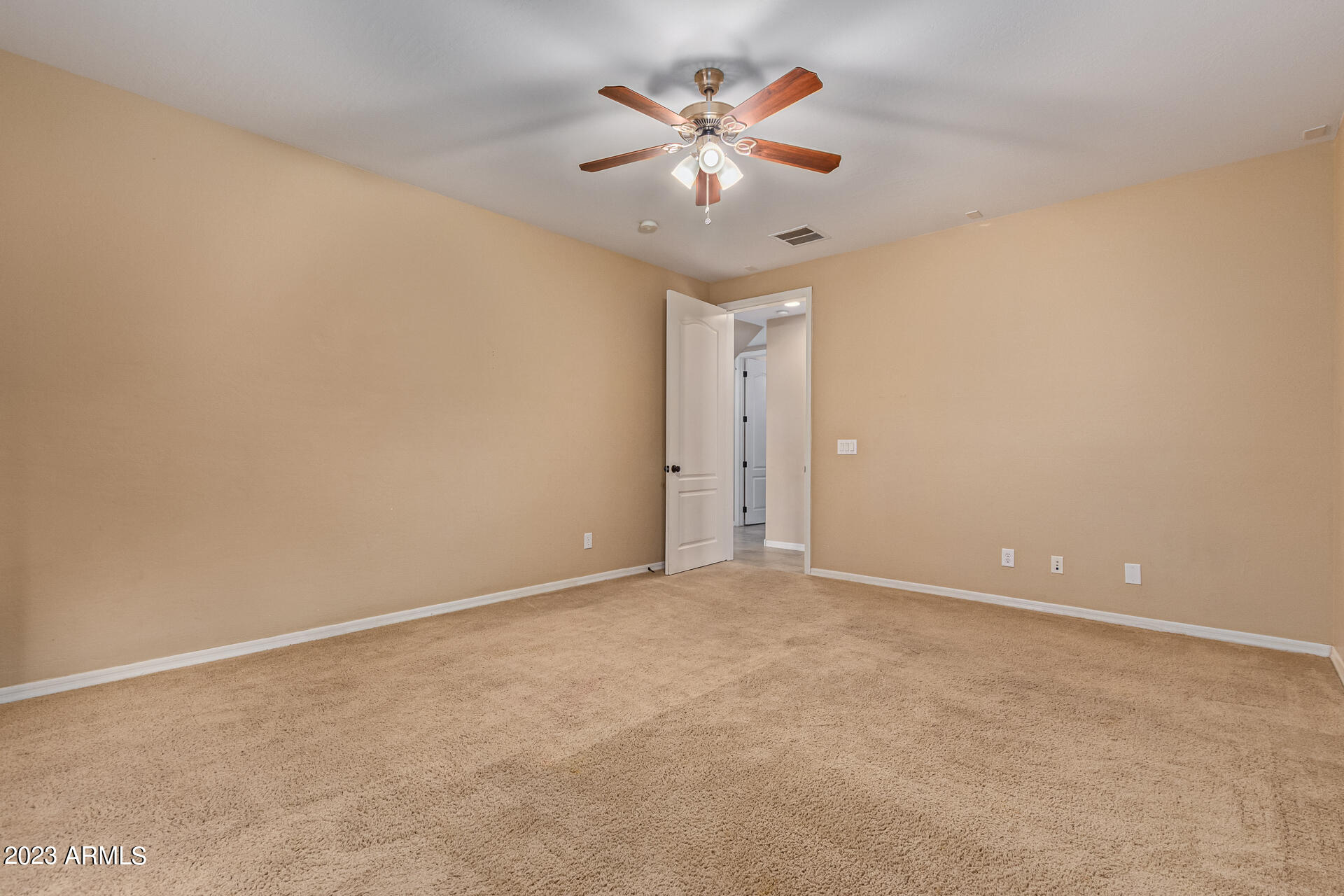 6830 S 42ND Drive