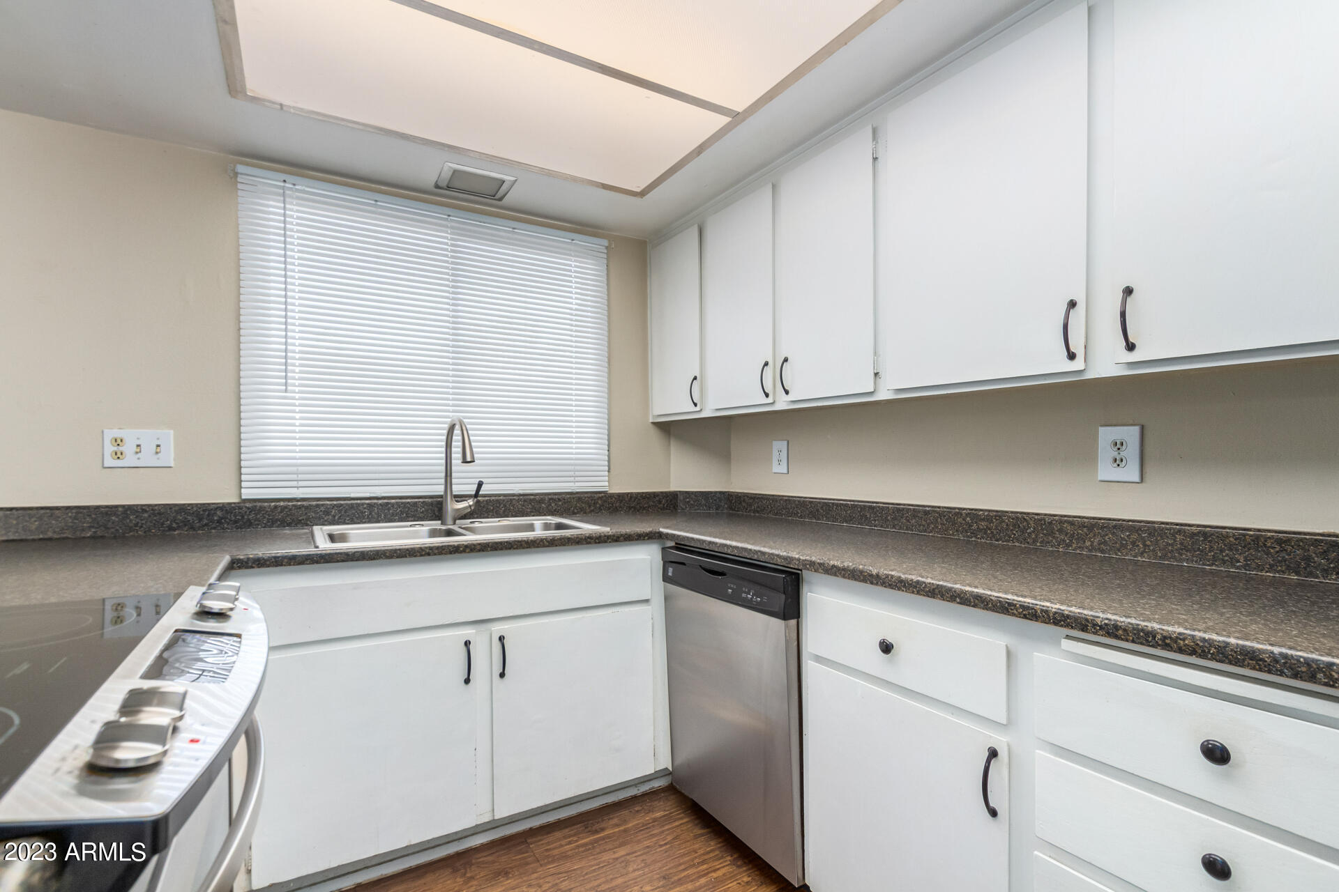 6933 E OSBORN Road Unit: D