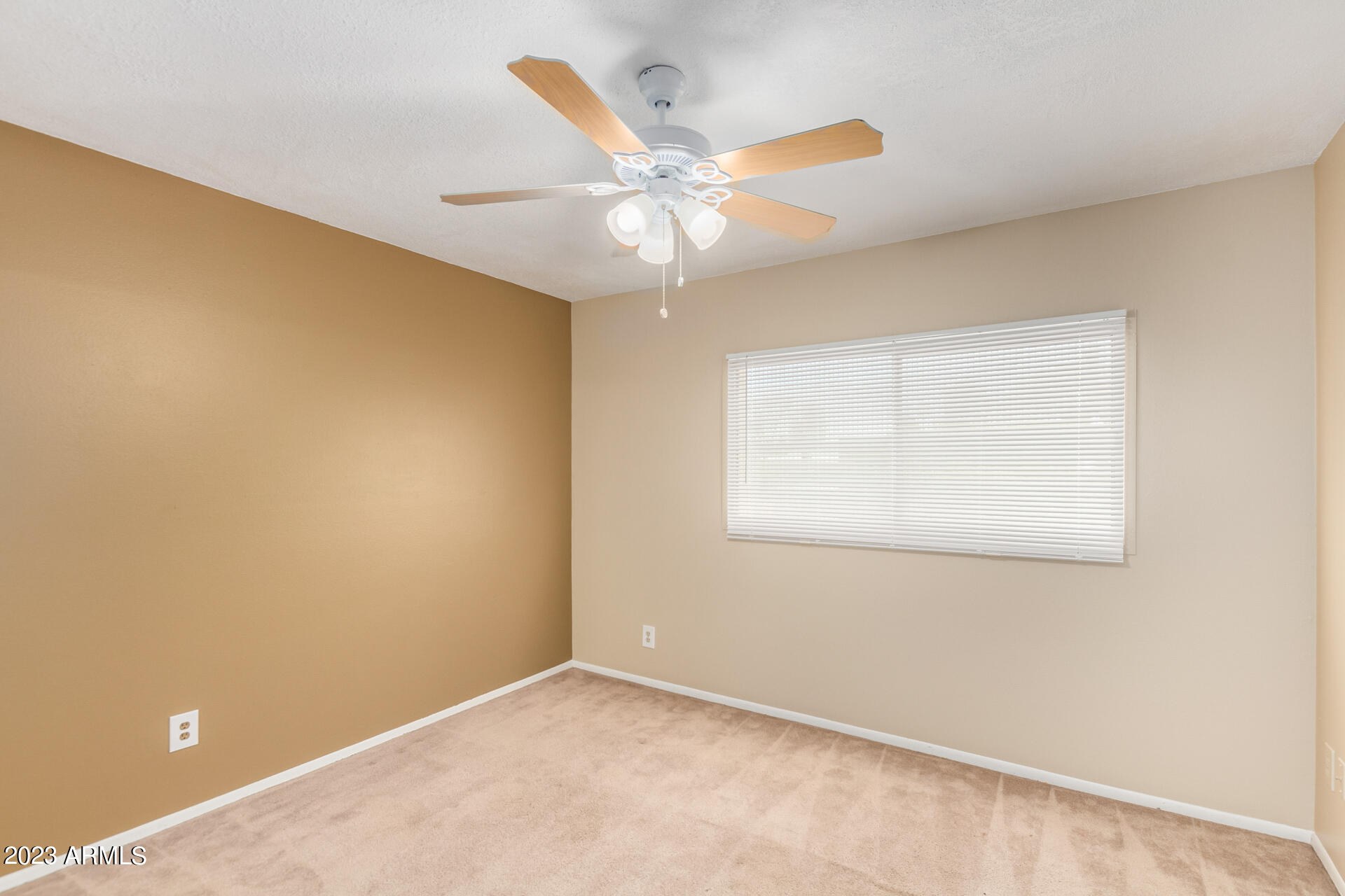 6933 E OSBORN Road Unit: D